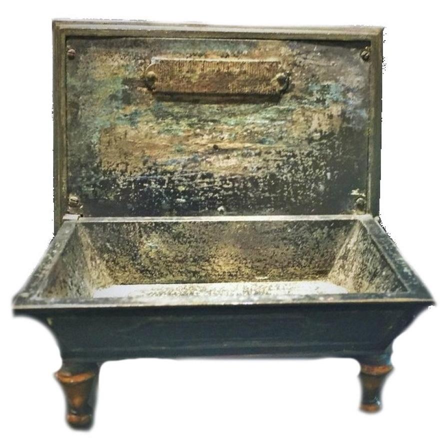 Austrian Antique Vienna Bronze Desk Paperweight Matchbox, circa 1880s