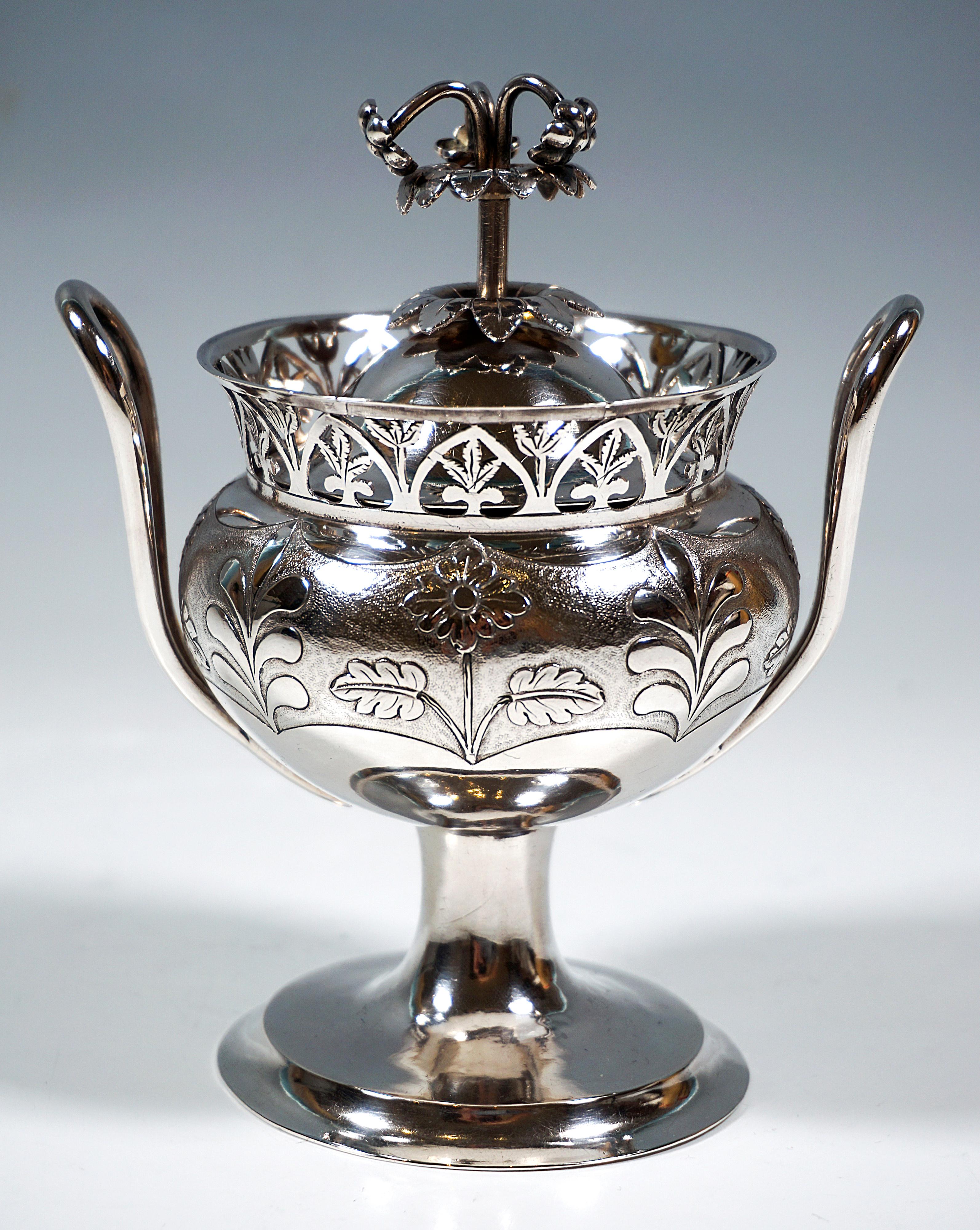 Antigua urna de azúcar de plata del Imperio de Viena, Budapest, Hungría, circa 1805 Húngaro en venta