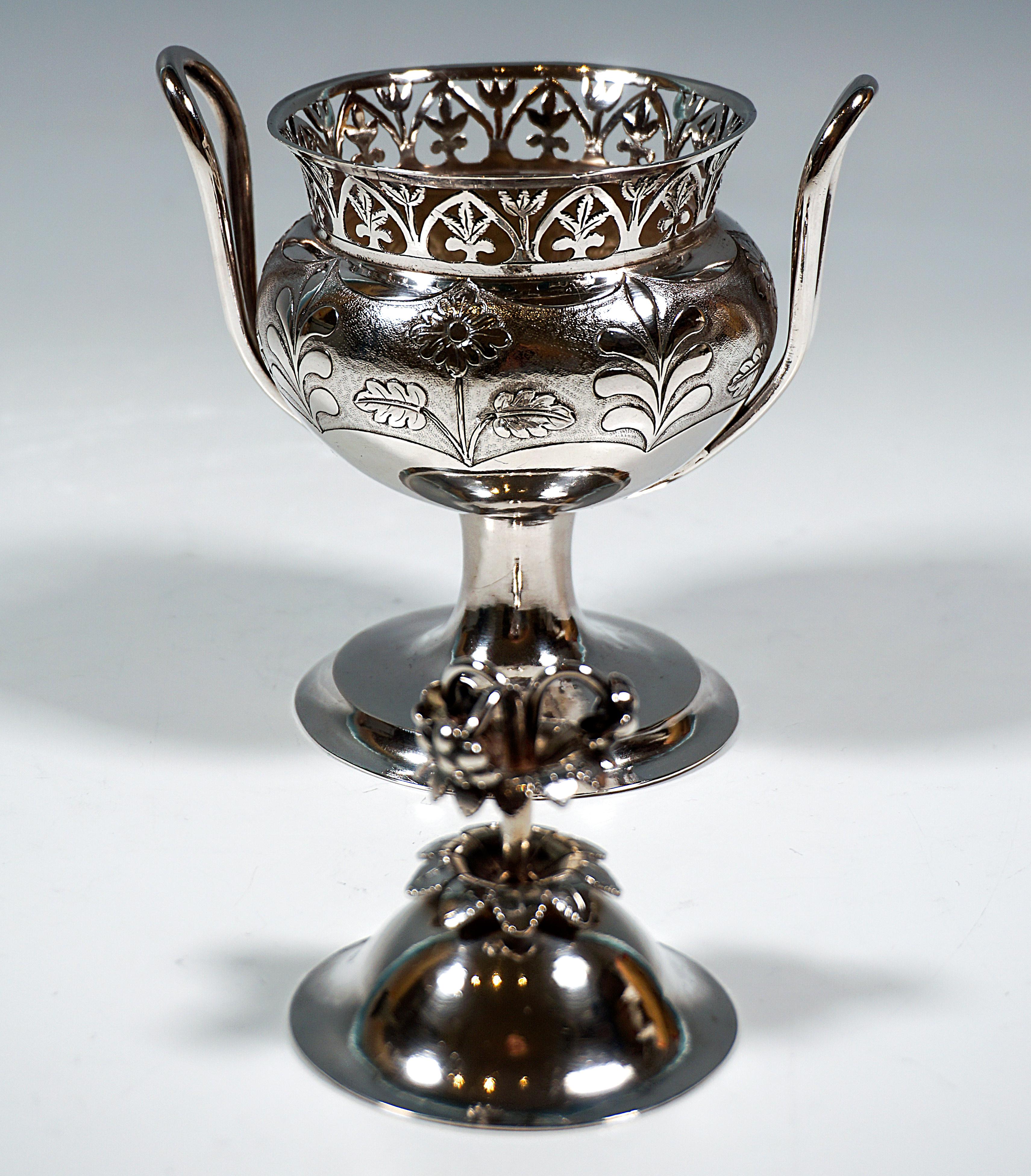 Antigua urna de azúcar de plata del Imperio de Viena, Budapest, Hungría, circa 1805 Hecho a mano en venta