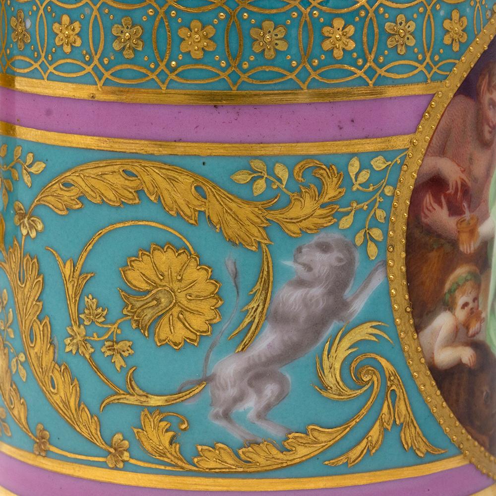 Tazza e piattino antichi in porcellana di Vienna in vendita 5