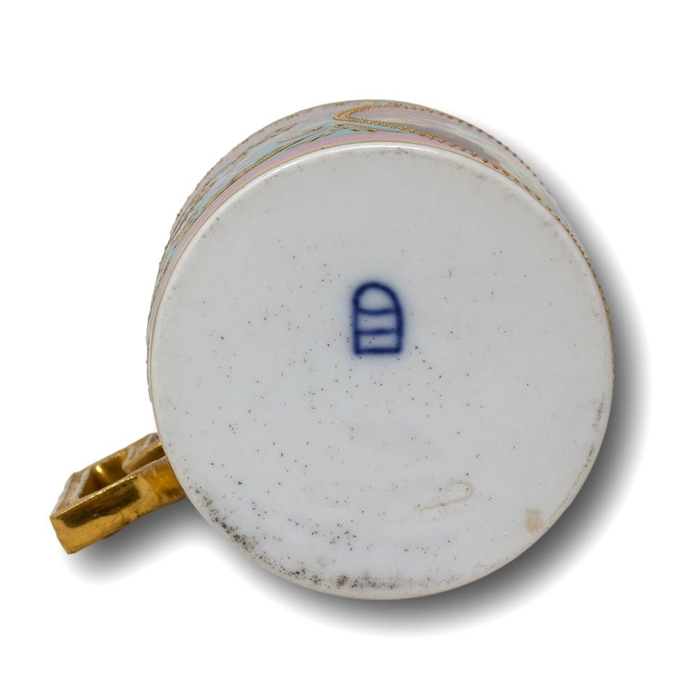 Ceramica Tazza e piattino antichi in porcellana di Vienna in vendita
