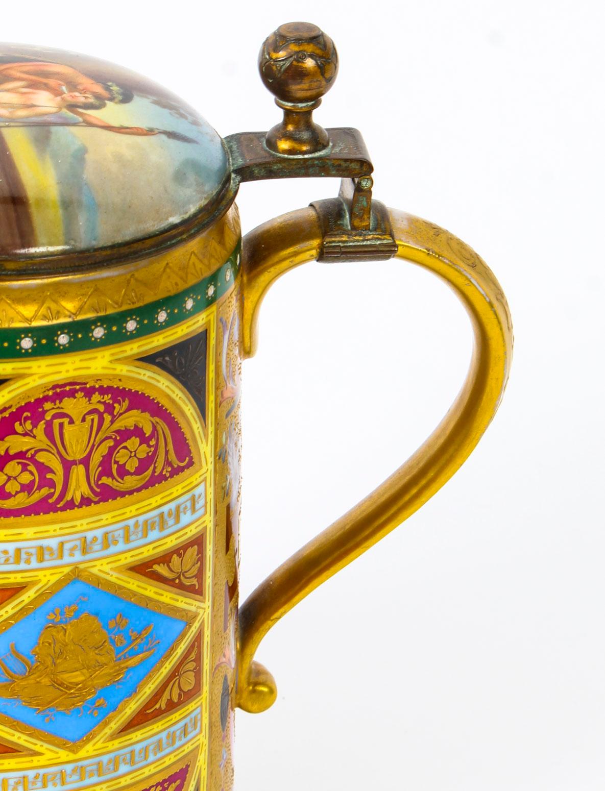 Antique Vienna Porcelain Lidded Tankard with Amor and Psyche, 19th Century 7