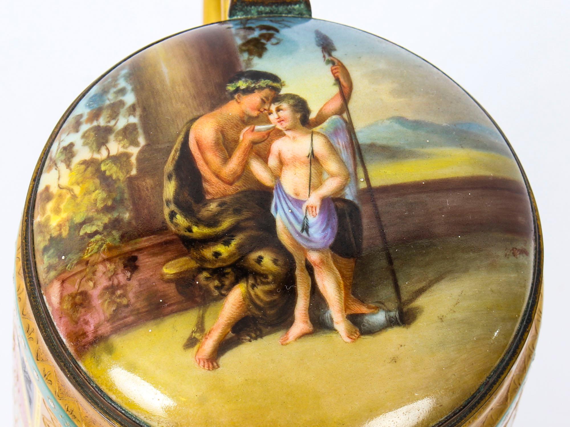 Antique Vienna Porcelain Lidded Tankard with Amor and Psyche, 19th Century 5