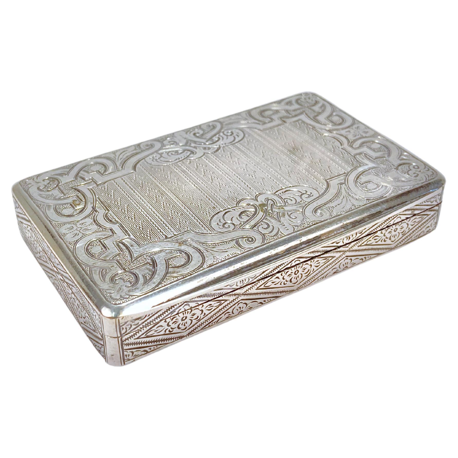 Antikes Wiener oder österreichisches, gedrechseltes Kartenetui oder Schnupftabakdose aus Silber