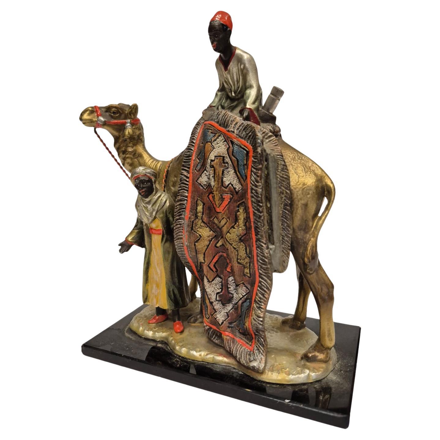 Antique Viennese table lighter made of cold-painted bronze with carpet seller en vente 1