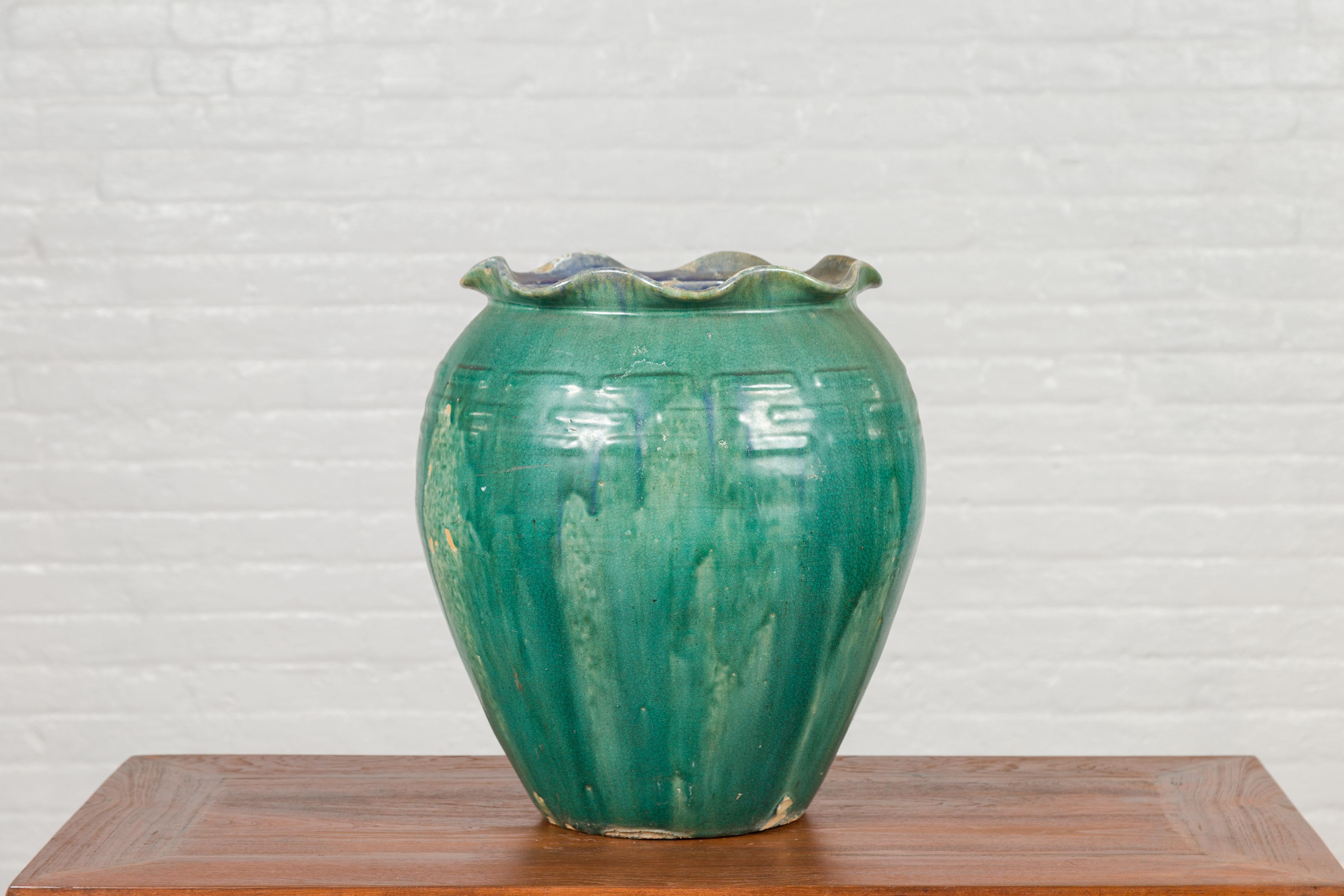 Antique Vietnamese or Chinese Green Glazed Vase with Scalloped Lip For Sale 4