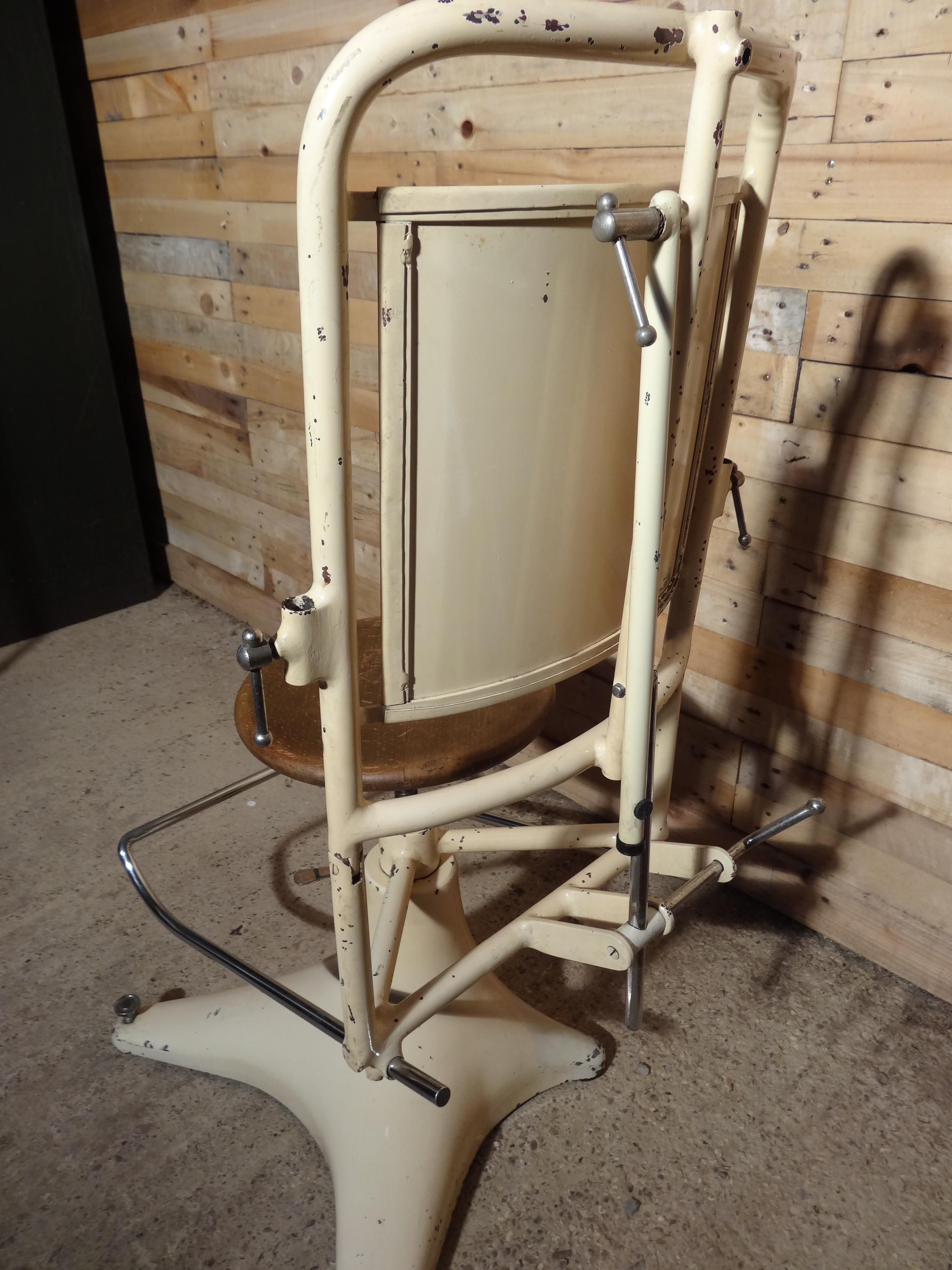 Antique Vintage 1850 French Adjustable Dentist Chair In Good Condition For Sale In Markington, GB