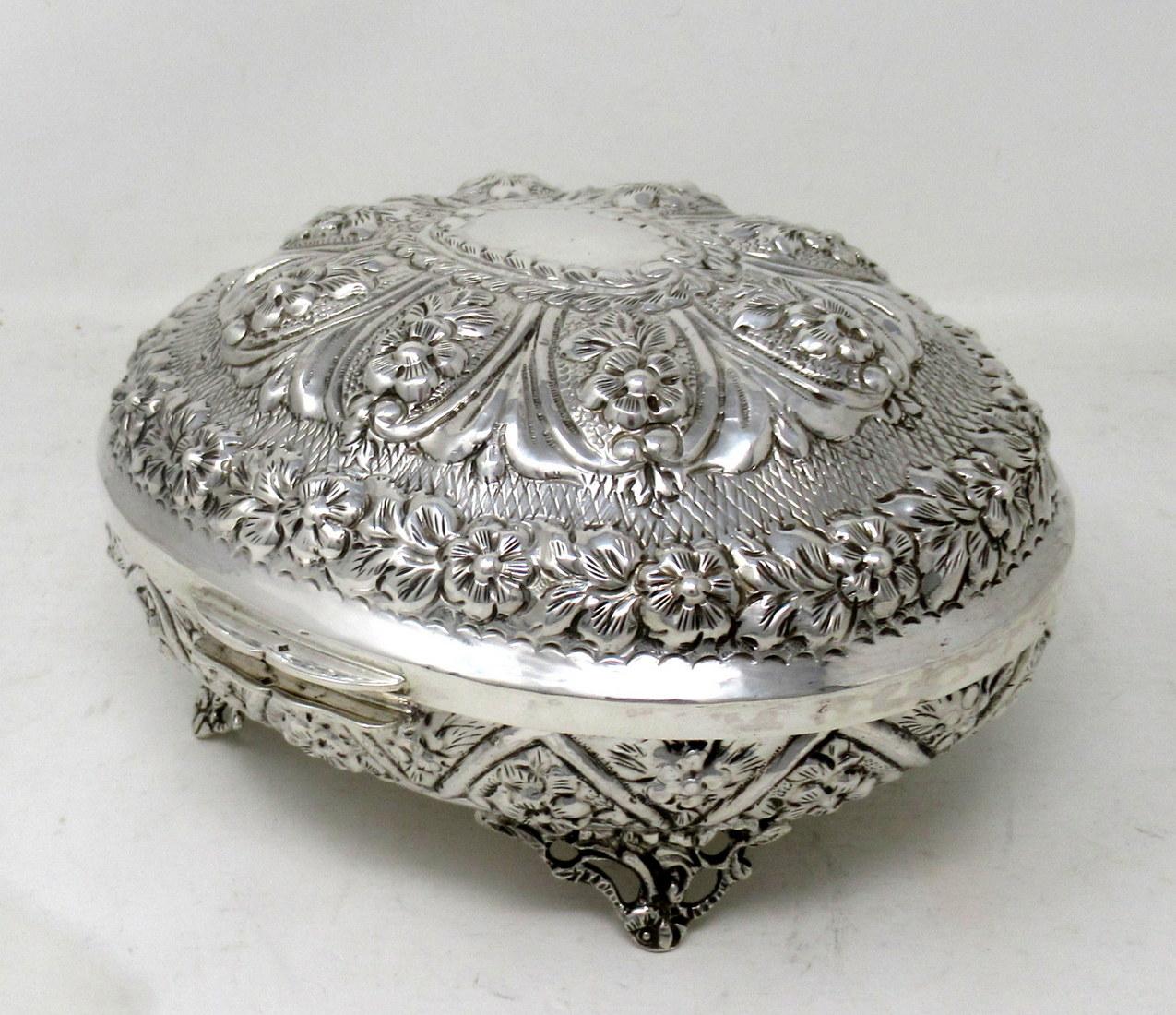 20th Century Antique Vintage Anglo Indian Sterling Solid Silver Jewellery Casket Trinket Box