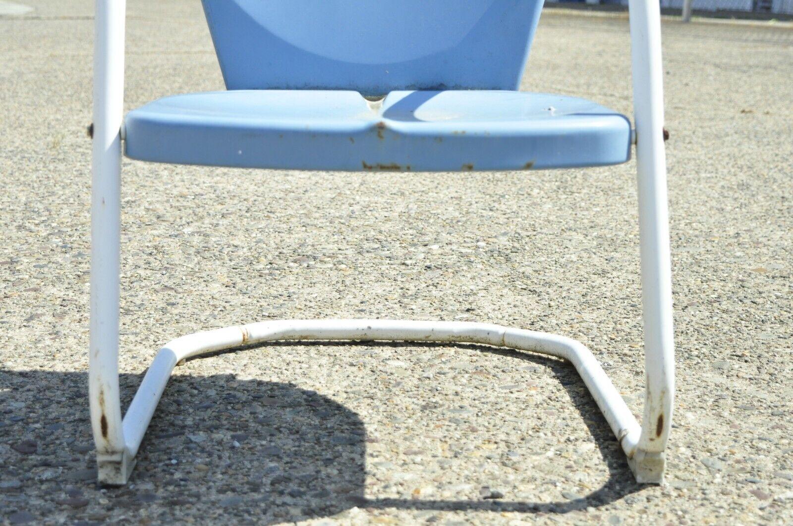 Antique Vintage Art Deco Steel Metal Blue Garden Patio Outdoor Chair In Good Condition For Sale In Philadelphia, PA