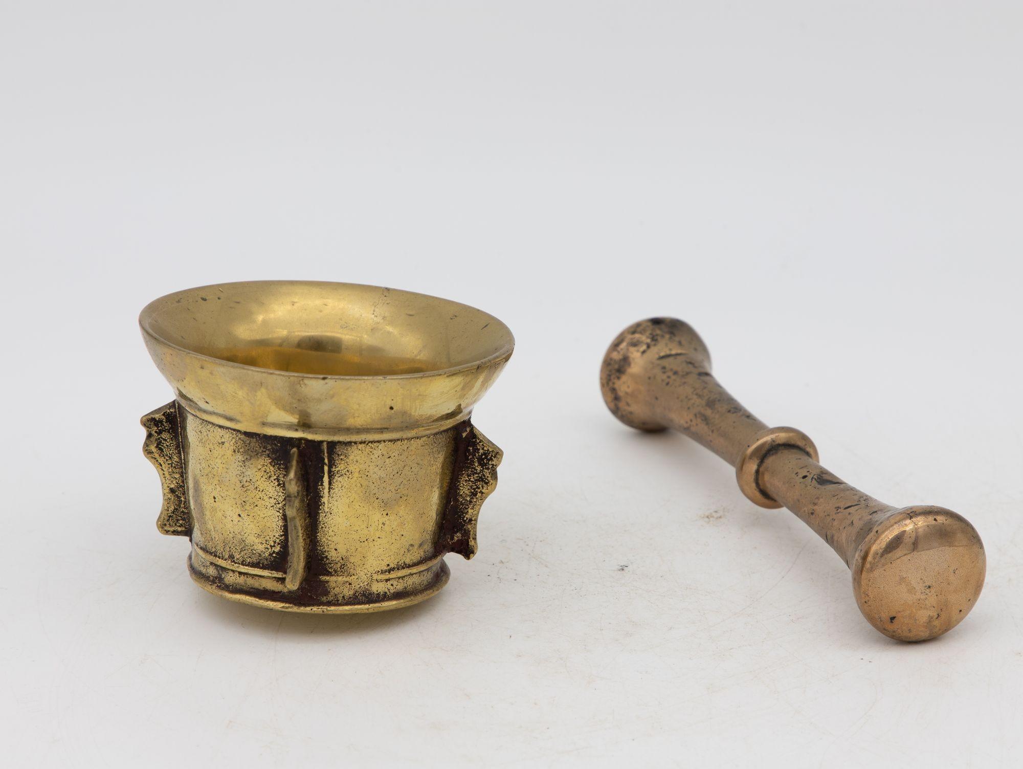 Antique Vintage Brass Mortar and Pestle For Sale 1