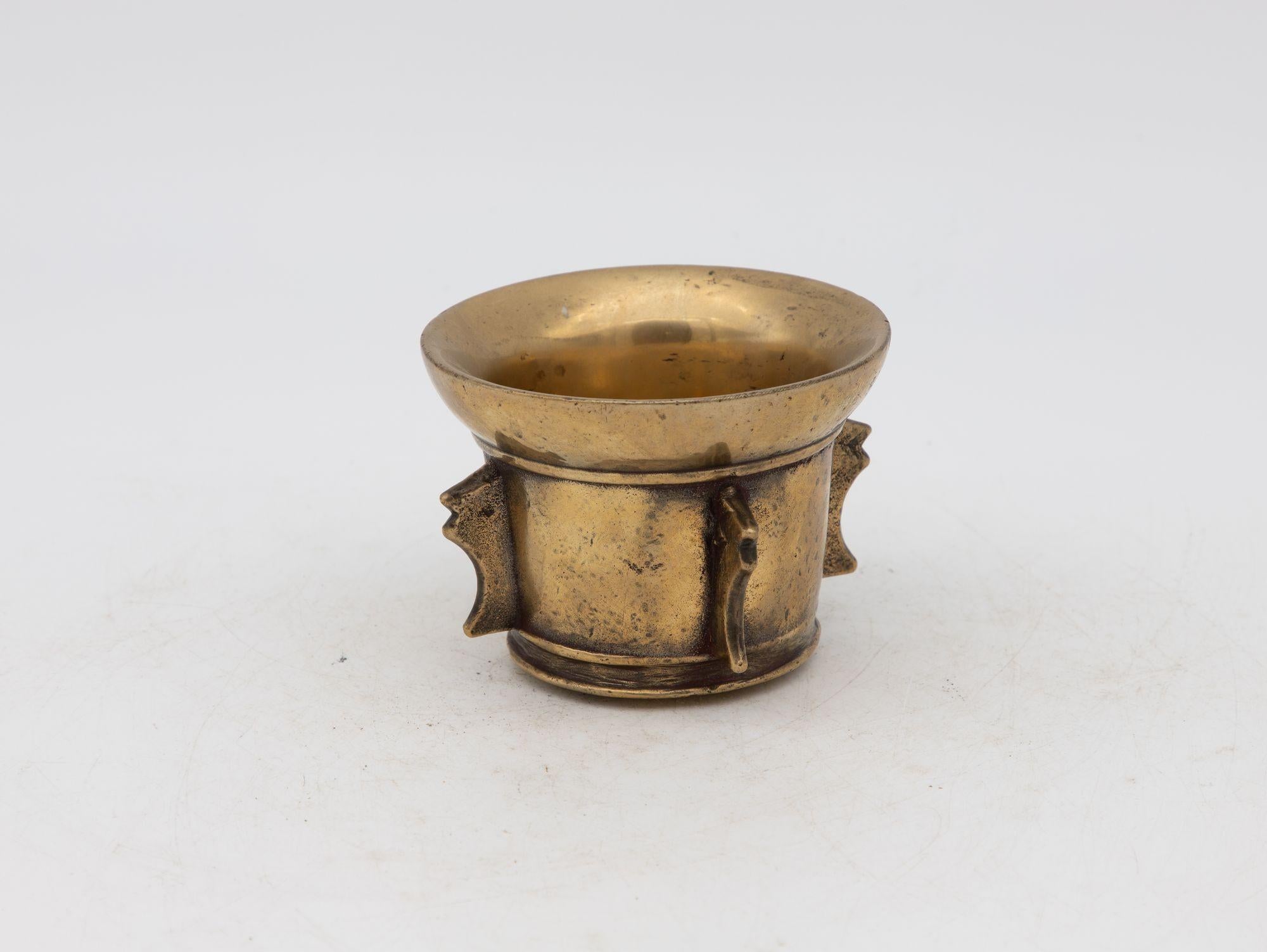 Antique Vintage Brass Mortar In Good Condition For Sale In South Salem, NY
