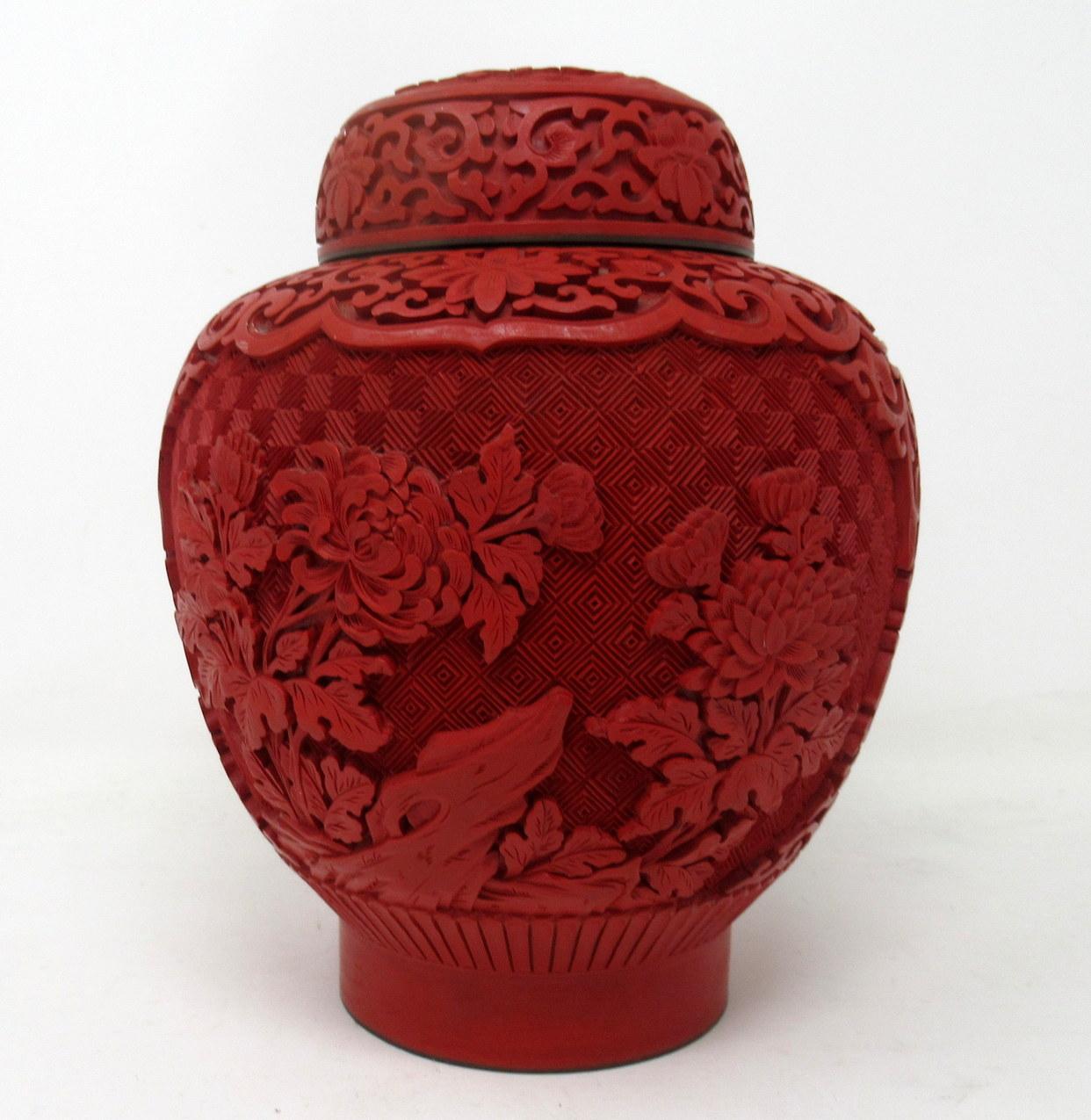 Stunning Chinese hand carved cinnabar lacquer bowl and cover of outstanding quality and generous size, made during the first half of the 20th 19th century.
The short neck deep rounded bulbous body above a cylindrical spreading foot. The main body
