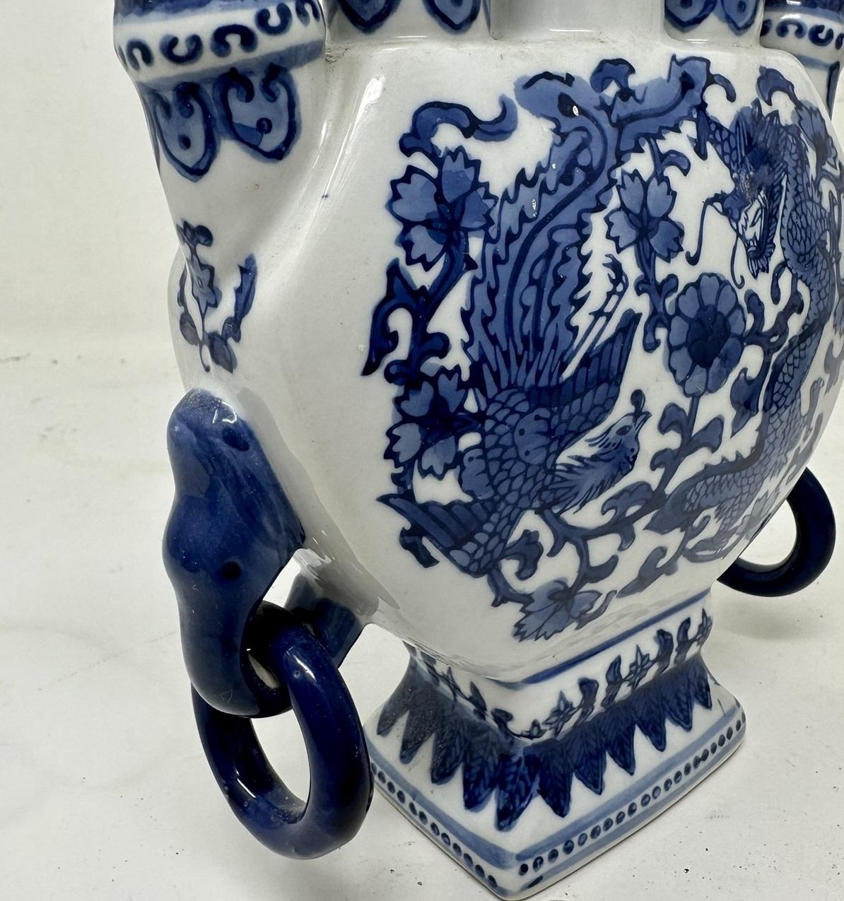 20th Century Antique Vintage Chinese Republic Blue White Export Tulip Bulb Holder Vase 