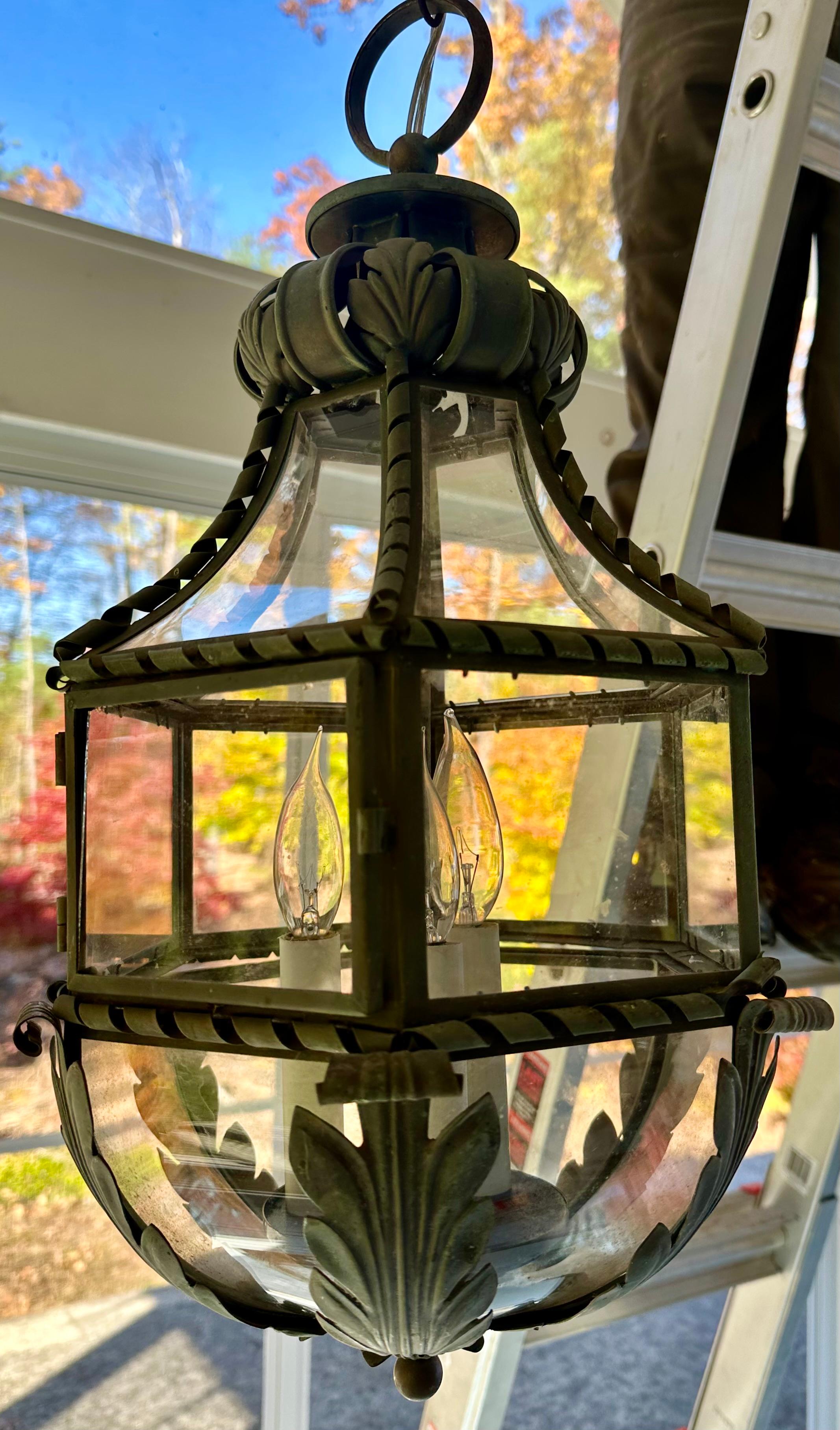 Lanterne suspendue française en cuivre antique/vintage Bon état - En vente à Sheffield, MA