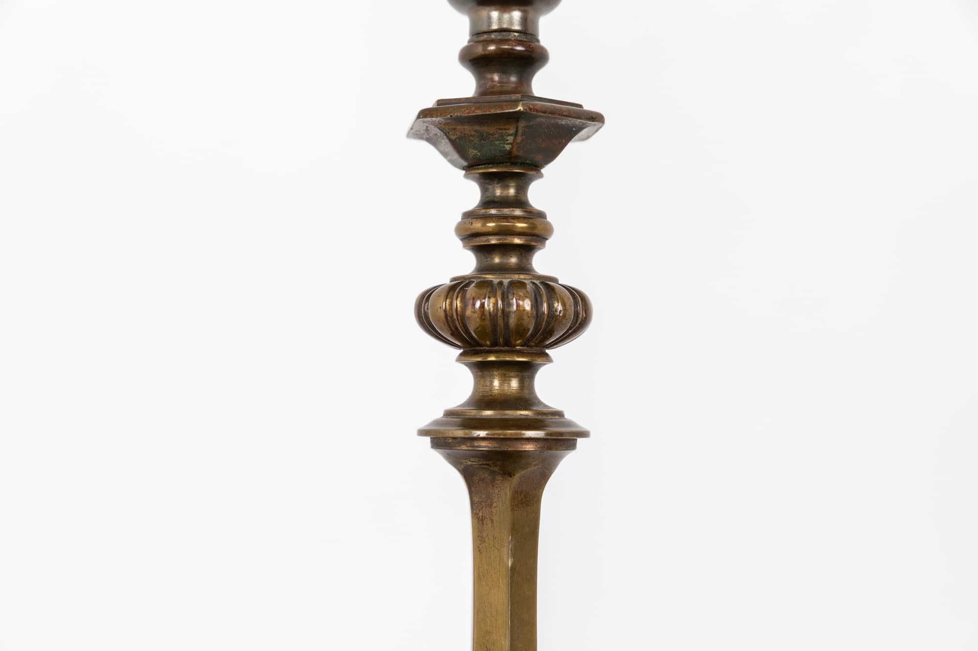 Arts and Crafts Antique Vintage Edwardian Brass Column Desk Table Lamp, circa 1910 For Sale