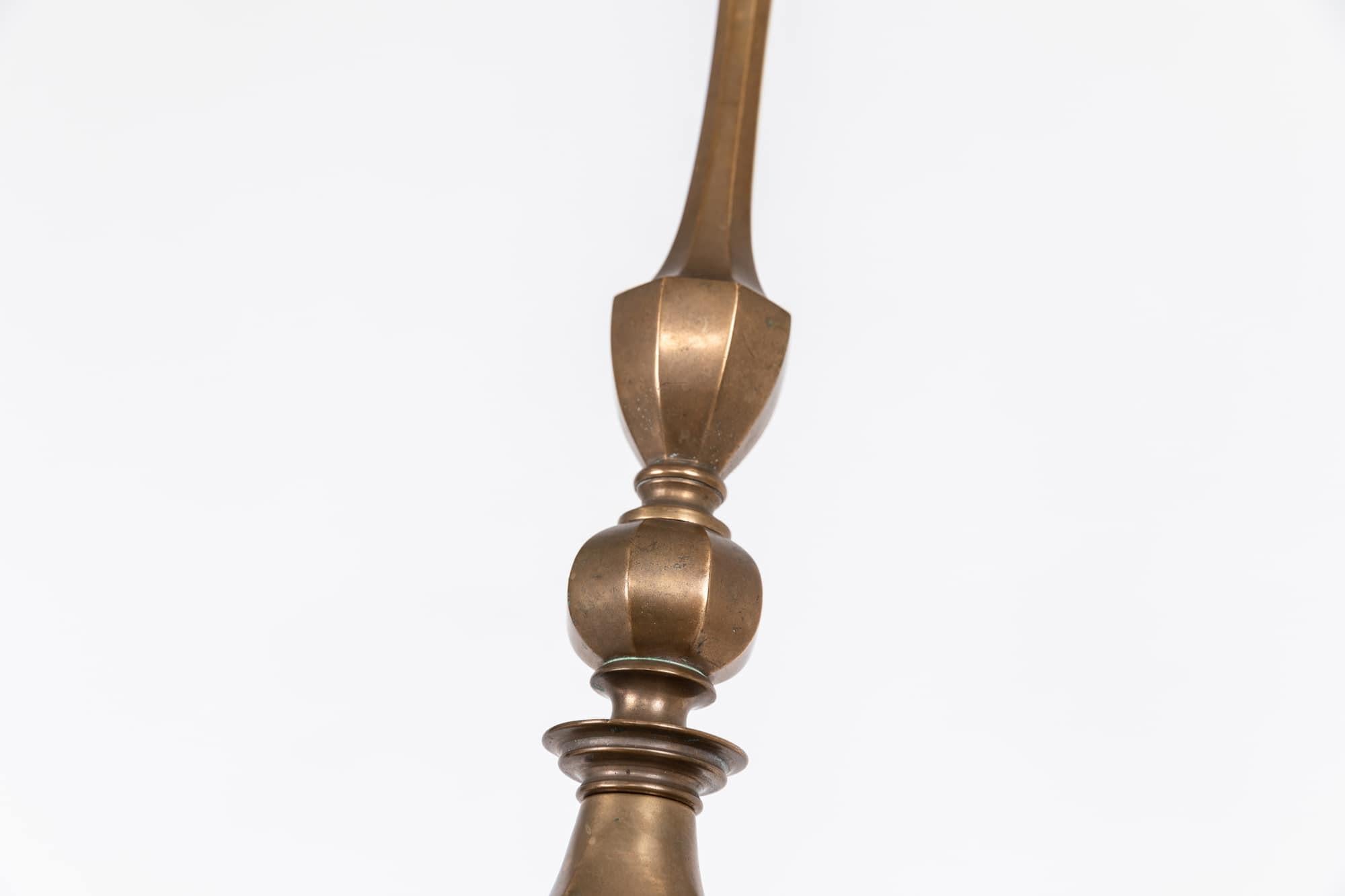 Antike edwardianische Messing-Säulen-Tischlampe, um 1910 (Englisch) im Angebot