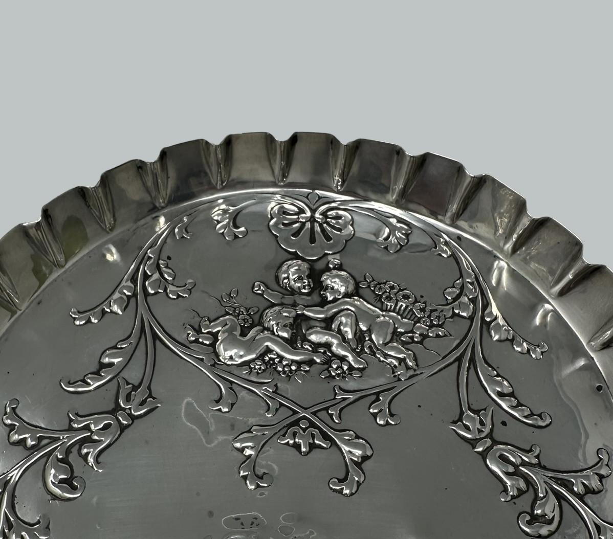 Antiguo Vintage Inglés Plata de Ley Camarero Carta Bandeja 1902 Querubines Victoriano tardío en venta