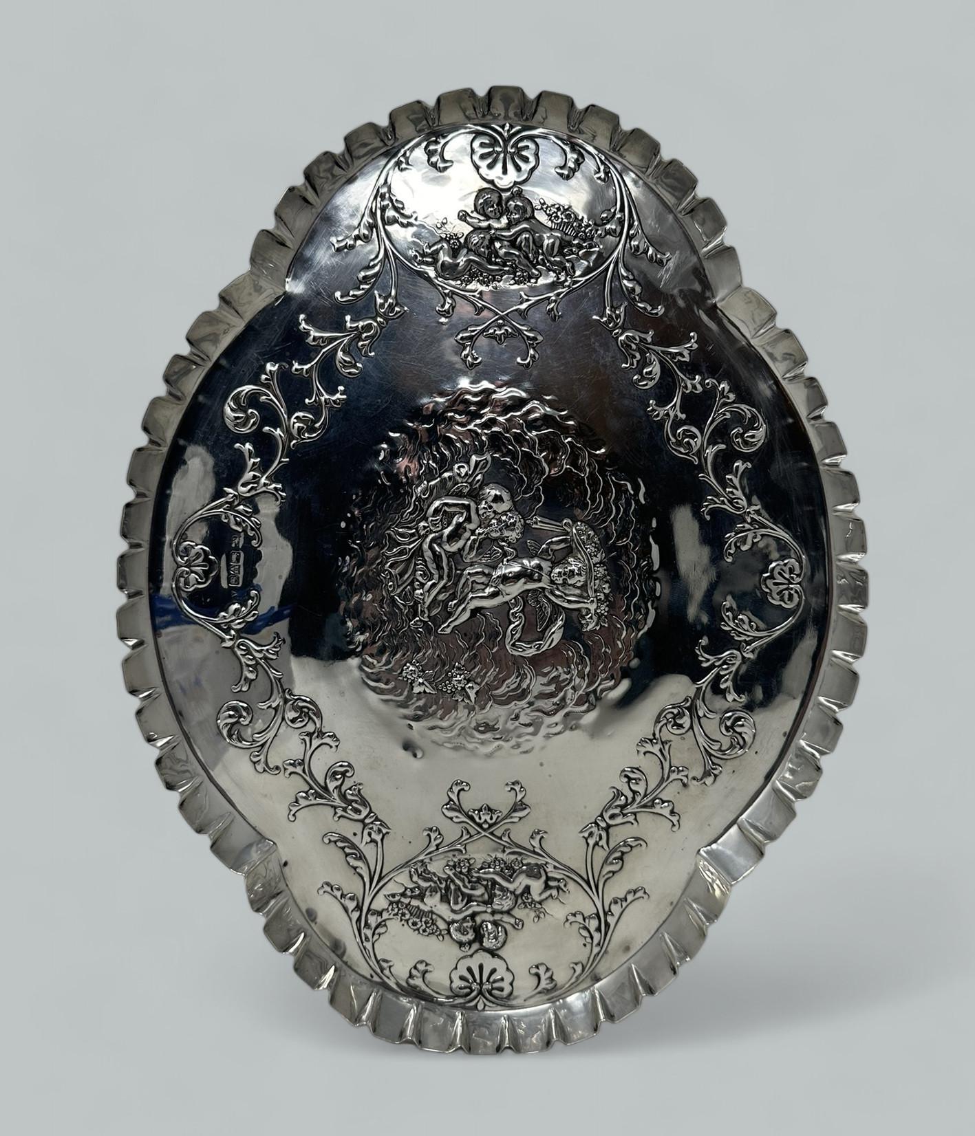 Antiguo Vintage Inglés Plata de Ley Camarero Carta Bandeja 1902 Querubines en venta 2