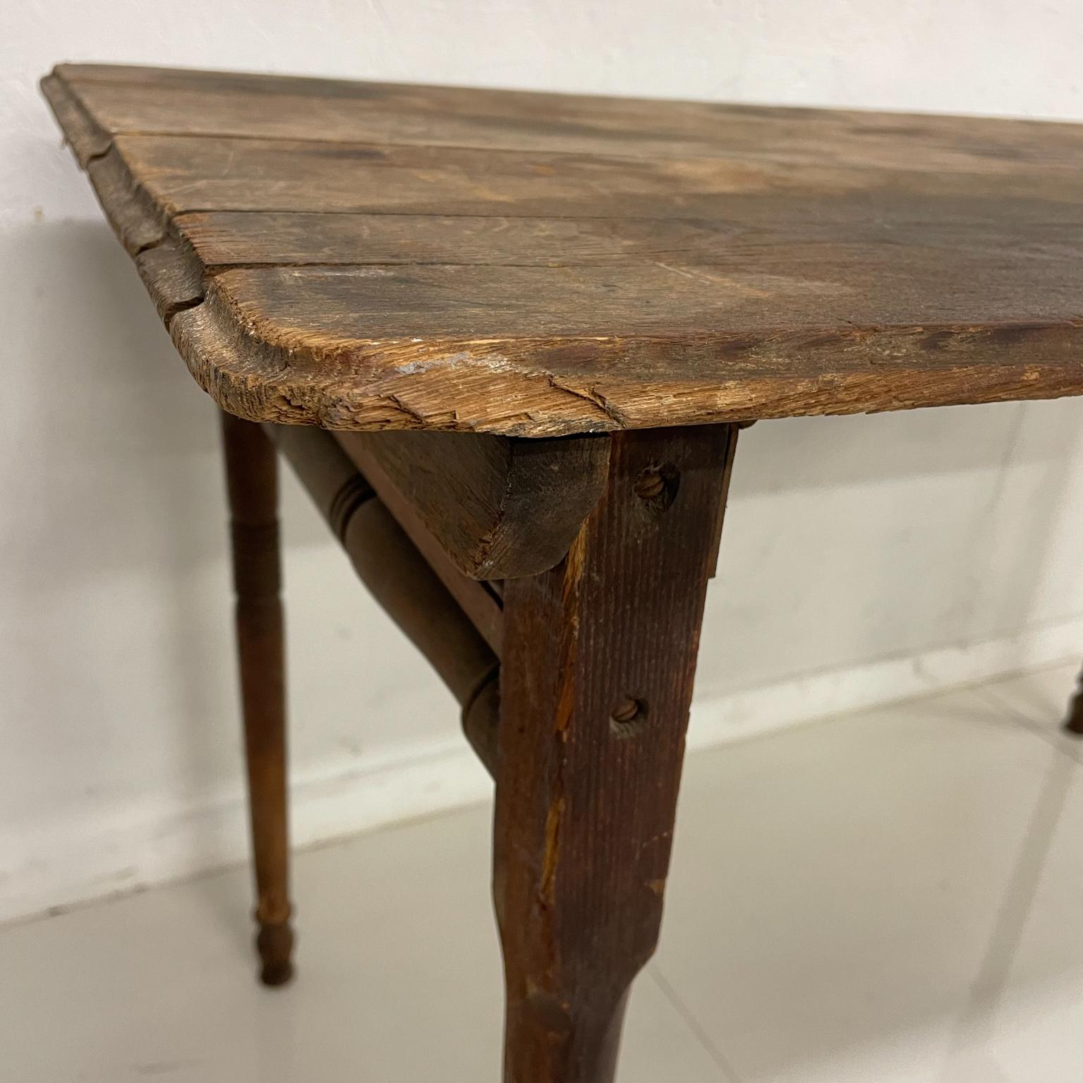 Antique Vintage Folding Farm Table Solid Wood Clever Collapse USA In Fair Condition In Chula Vista, CA