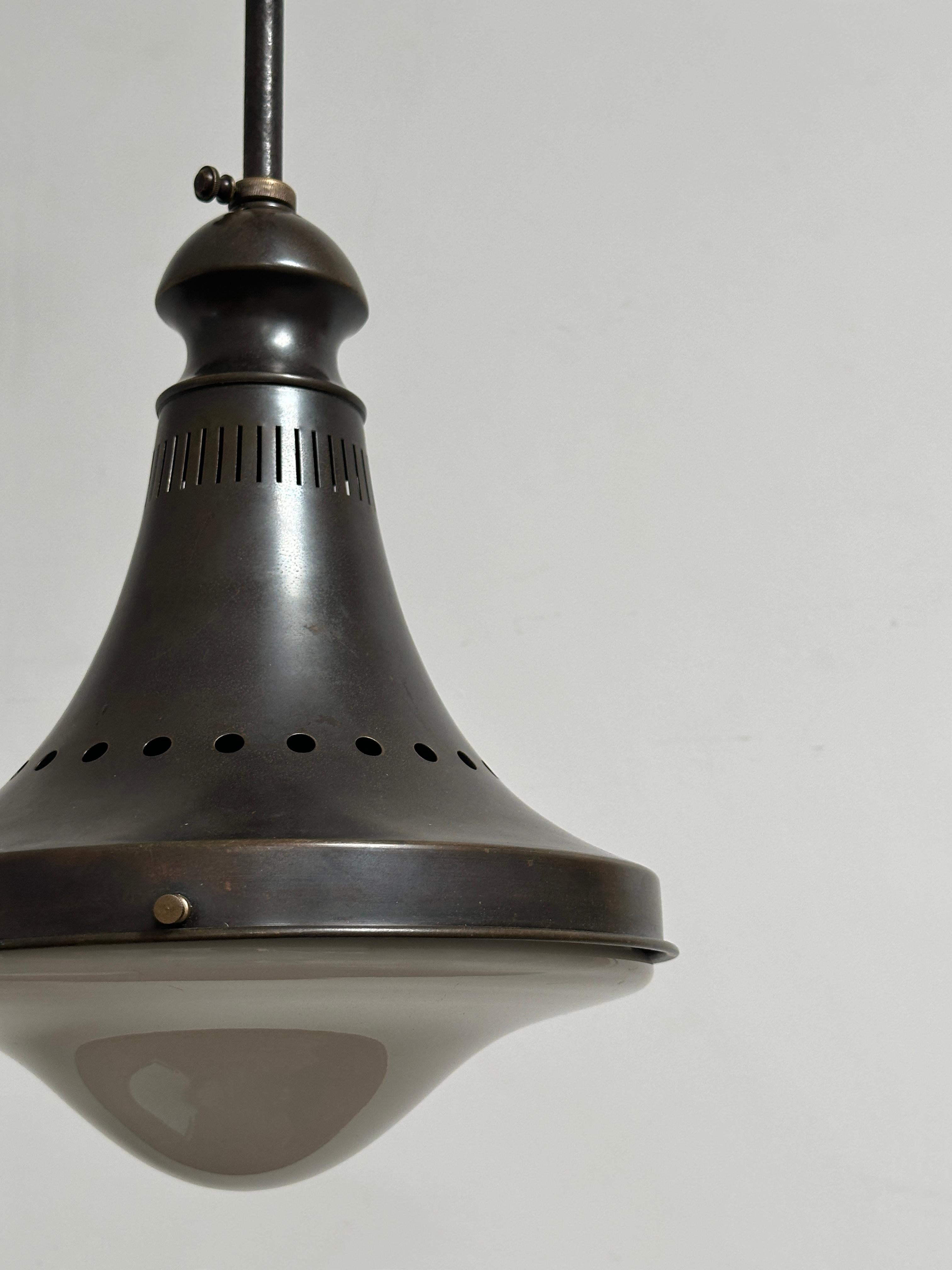 Bronzo Ciondolo da soffitto in bronzo opalino vintage industriale Bauhaus di Philips in vendita