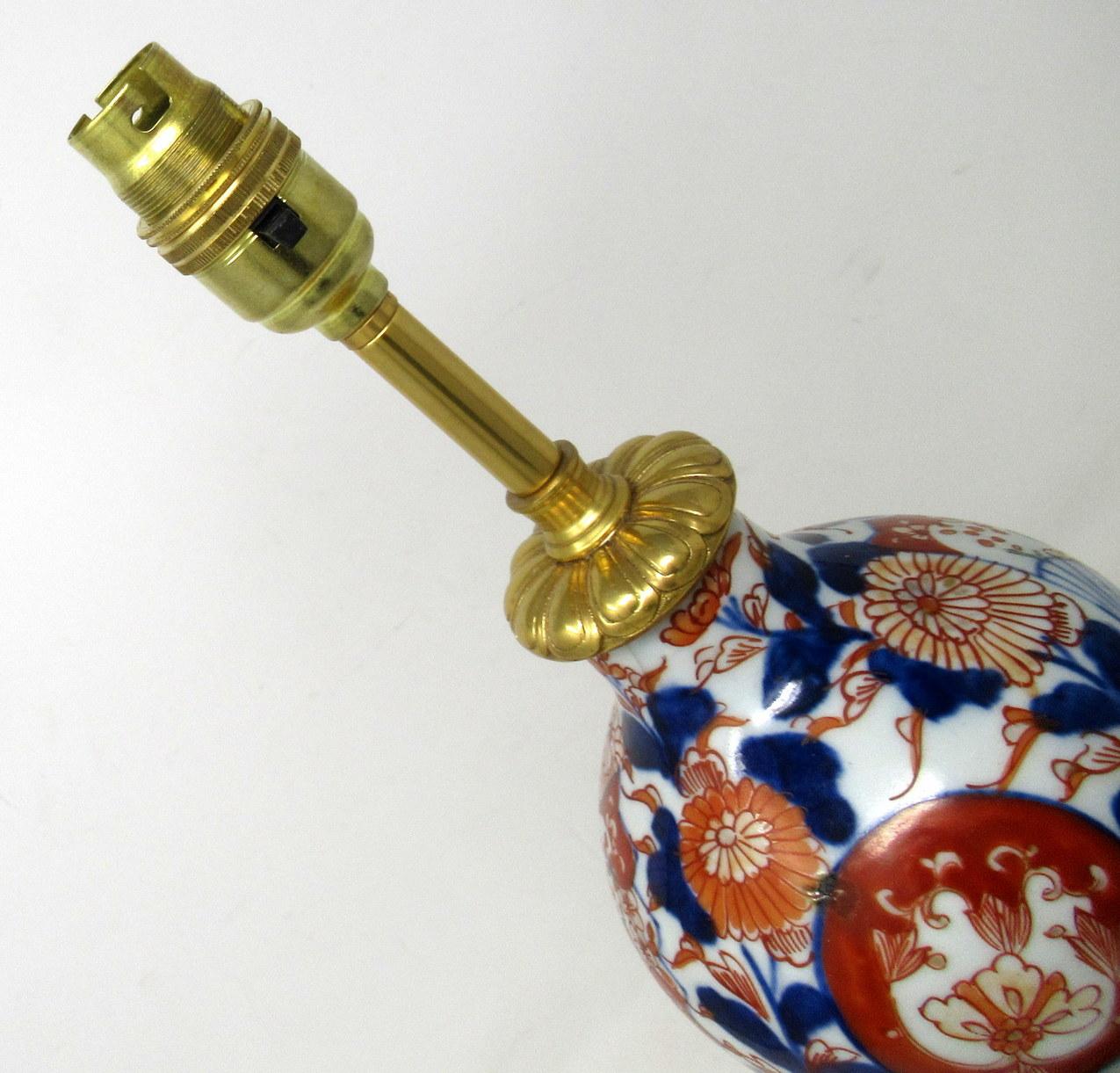 Antique Vintage Japanese Chinese Imari Porcelain Ormolu Table Lamp Blue Red Gilt In Good Condition In Dublin, Ireland