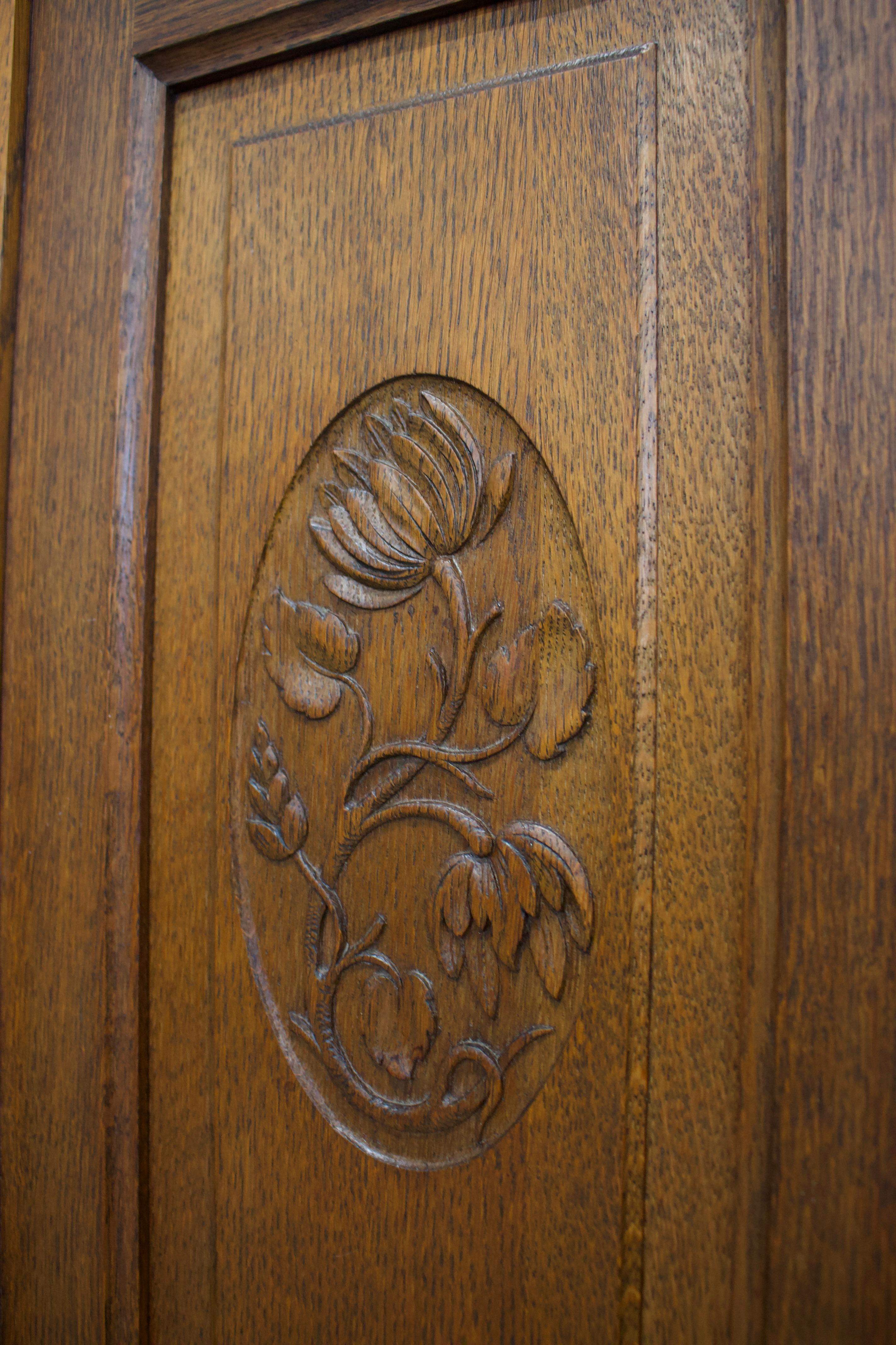 Antique Vintage Grande Armadio in Quercia Art Nouveau Francese, inizio XX secolo in vendita 3