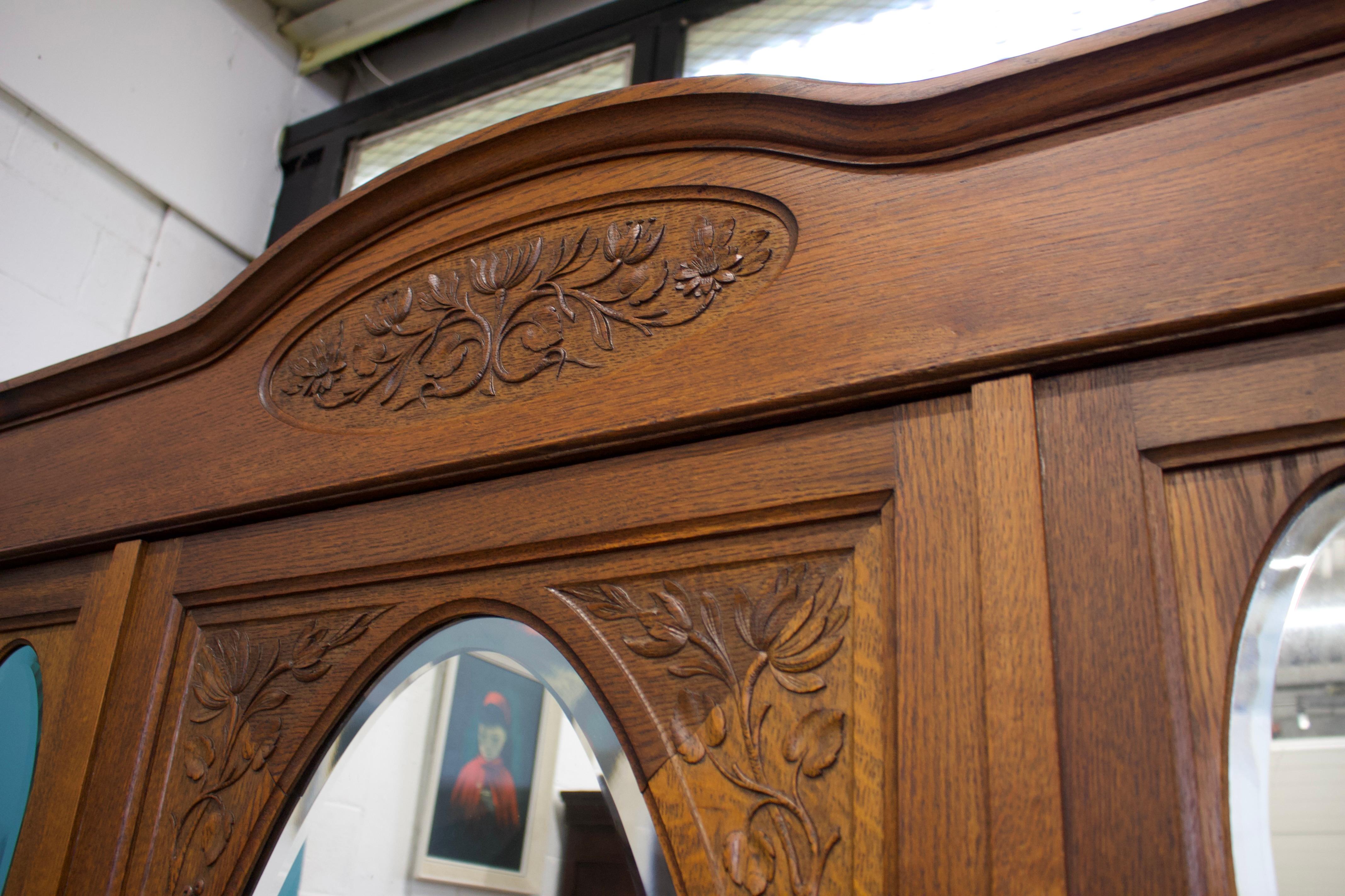 Antique Vintage Grande Armadio in Quercia Art Nouveau Francese, inizio XX secolo in vendita 4