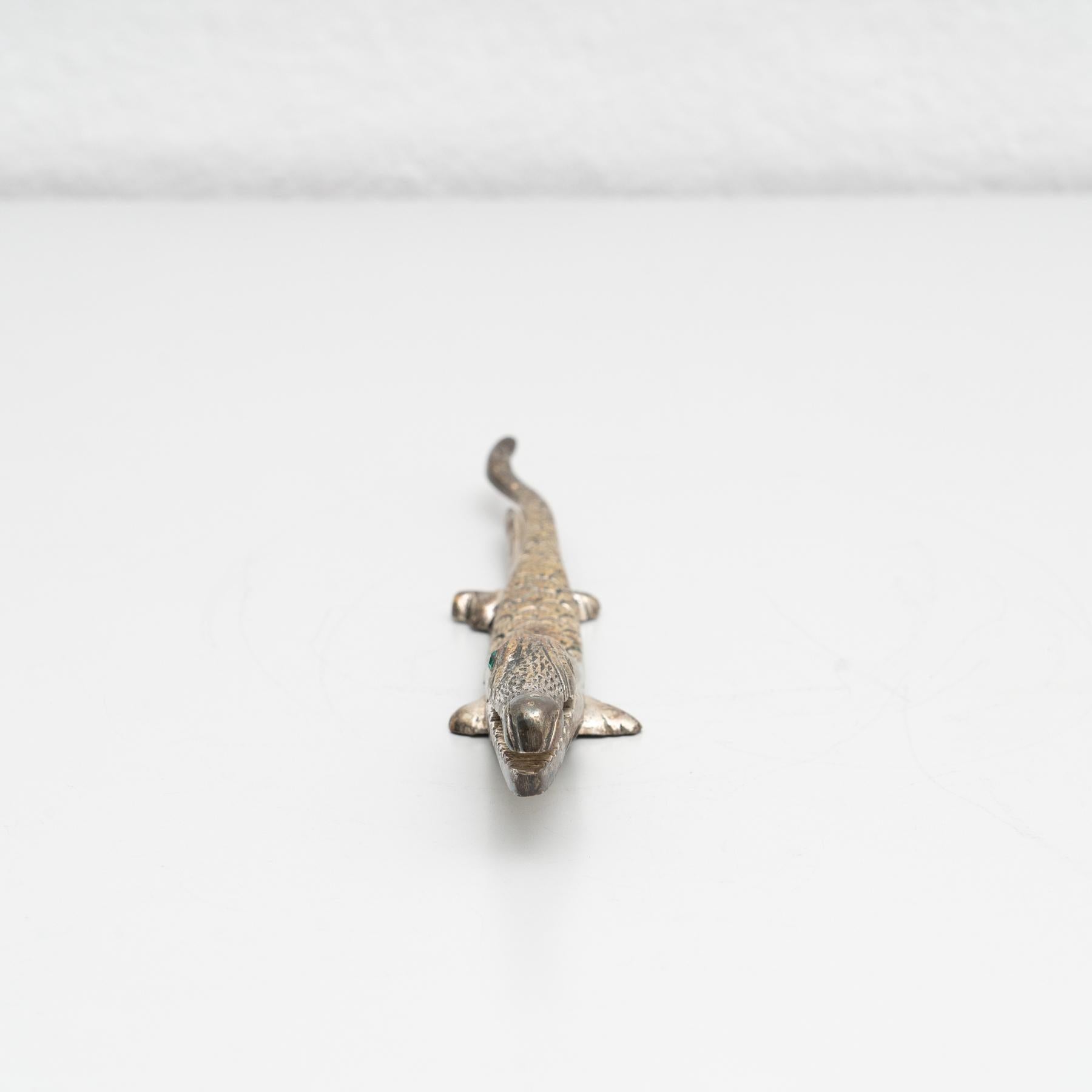 Cascanueces Antiguo Vintage French de Metal en Forma de Cocodrilo Brasileño en venta