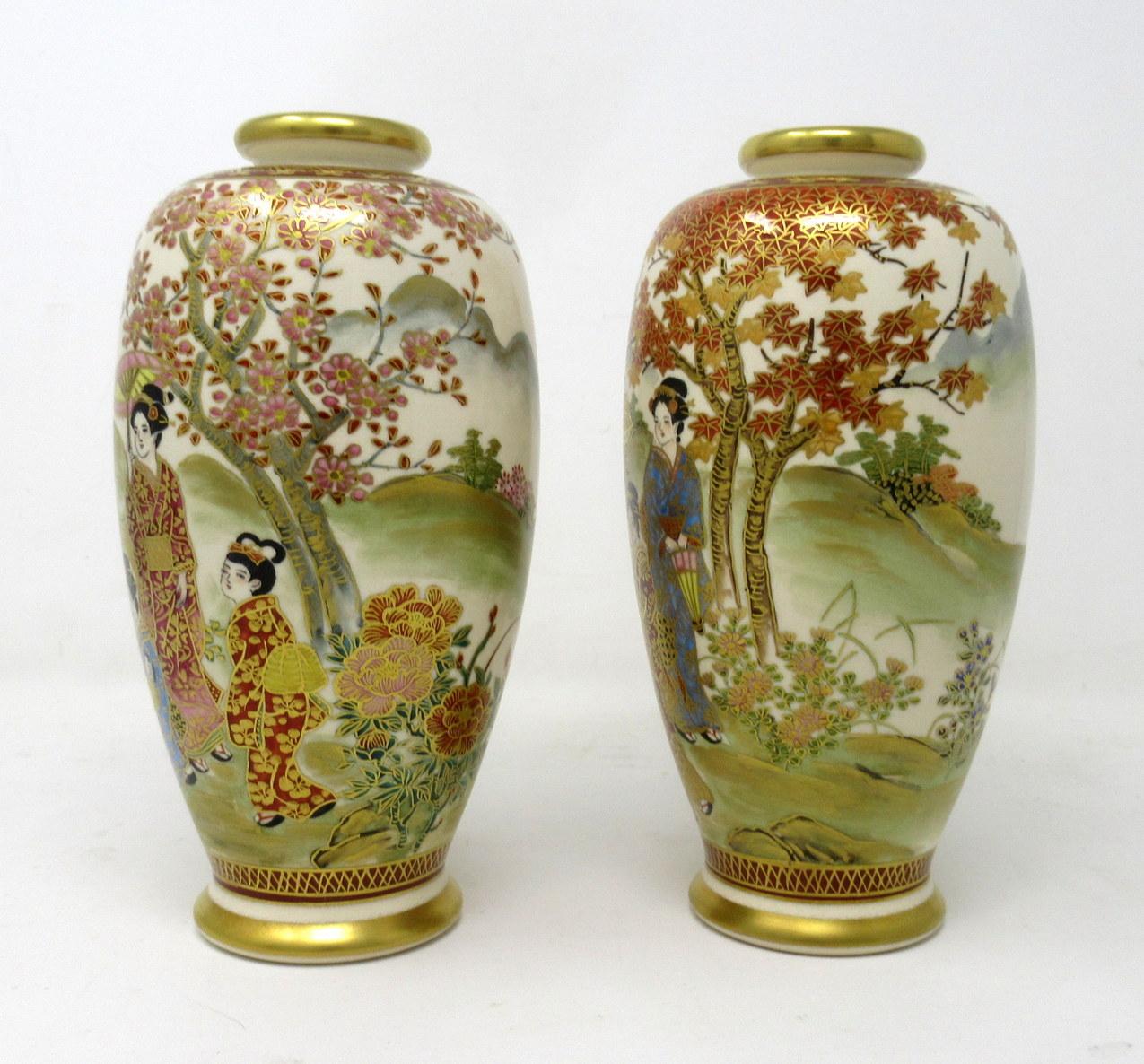 Antique Vintage Pair Japanese Hand Painted Gilt Vases Meiji Period Japan Figures In Good Condition In Dublin, Ireland