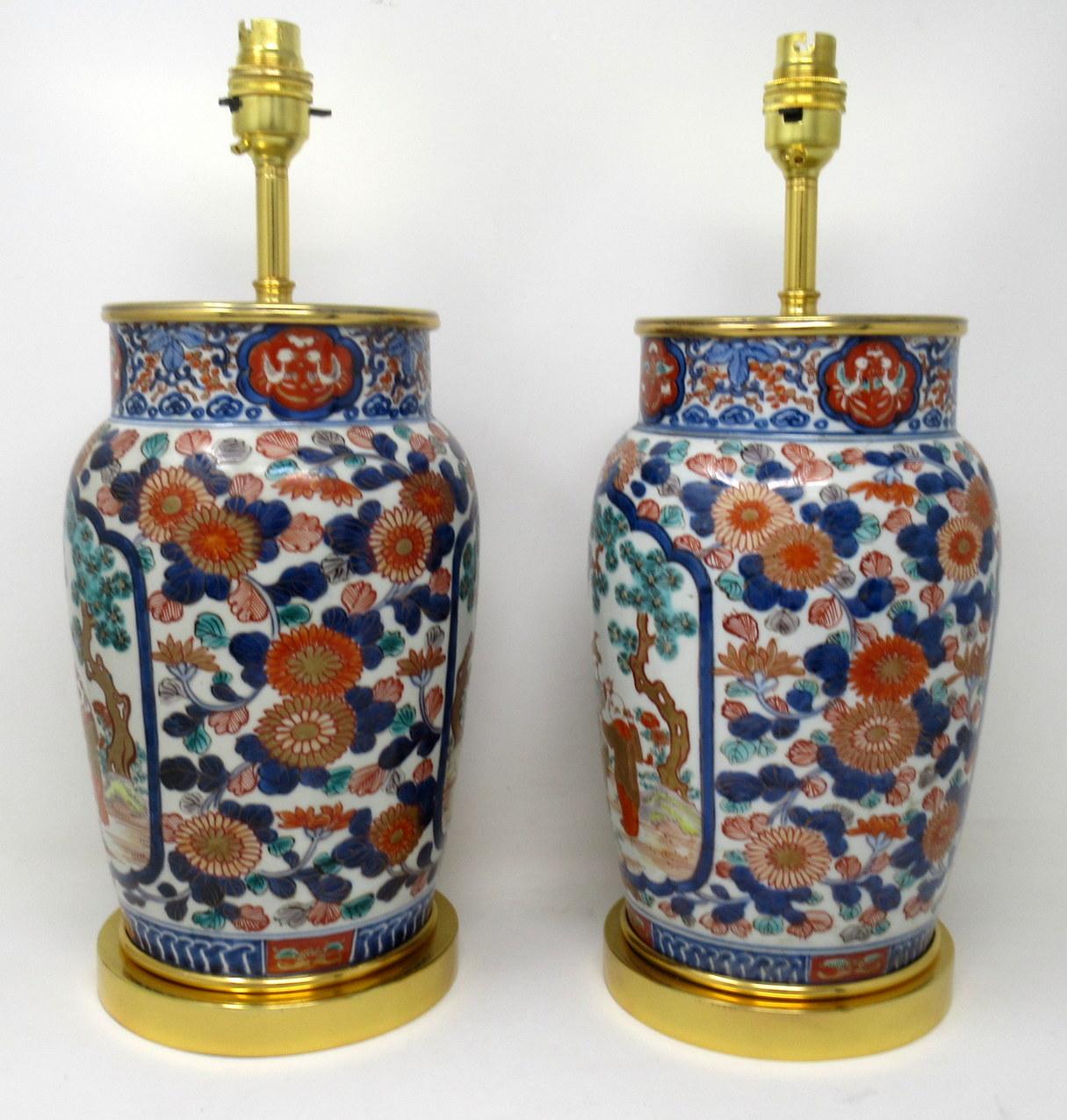 Early Victorian Antique Vintage Pair of Imari Porcelain Ormolu Table Lamps Cobalt Blue Red