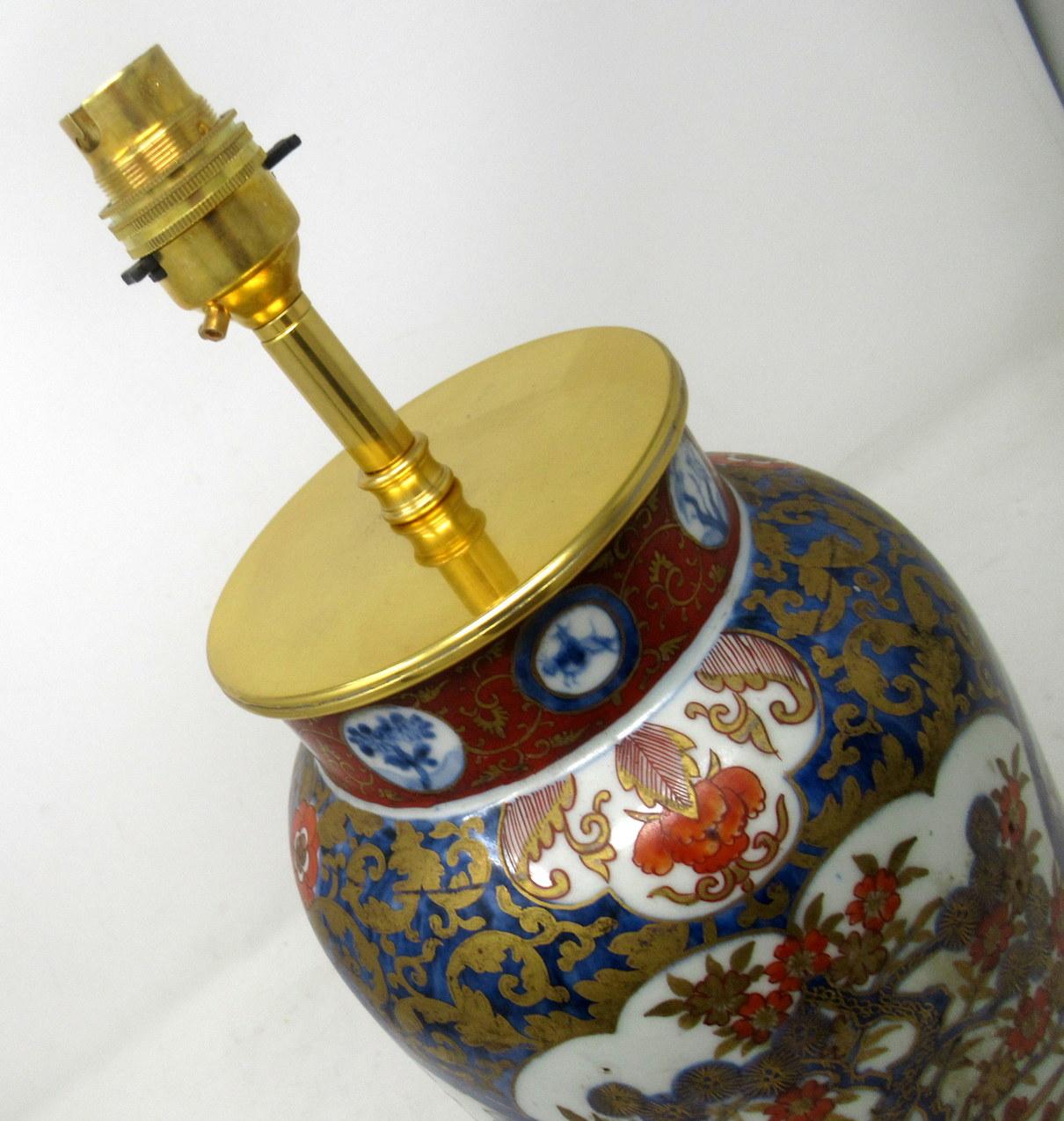 Antique Vintage Pair of Japanese Imari Porcelain Ormolu Lamps Cobalt Blue Red 3