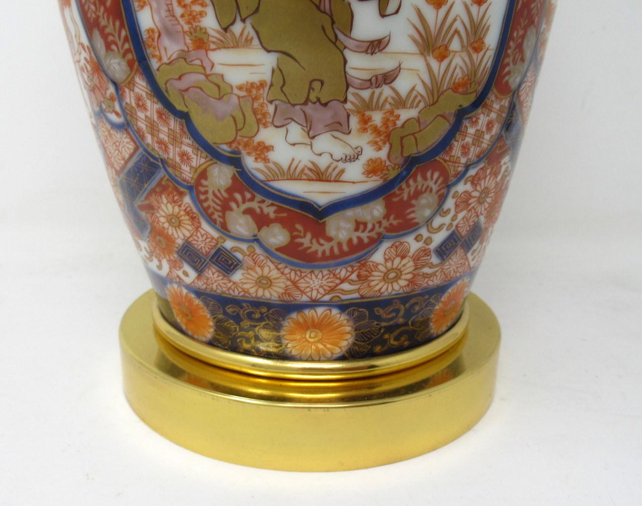 Ceramic Antique Vintage Pair of Japanese Imari Porcelain Ormolu Lamps Cobalt Blue Red