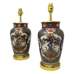 Antique Vintage Pair of Japanese Imari Porcelain Ormolu Lamps Cobalt Blue Red