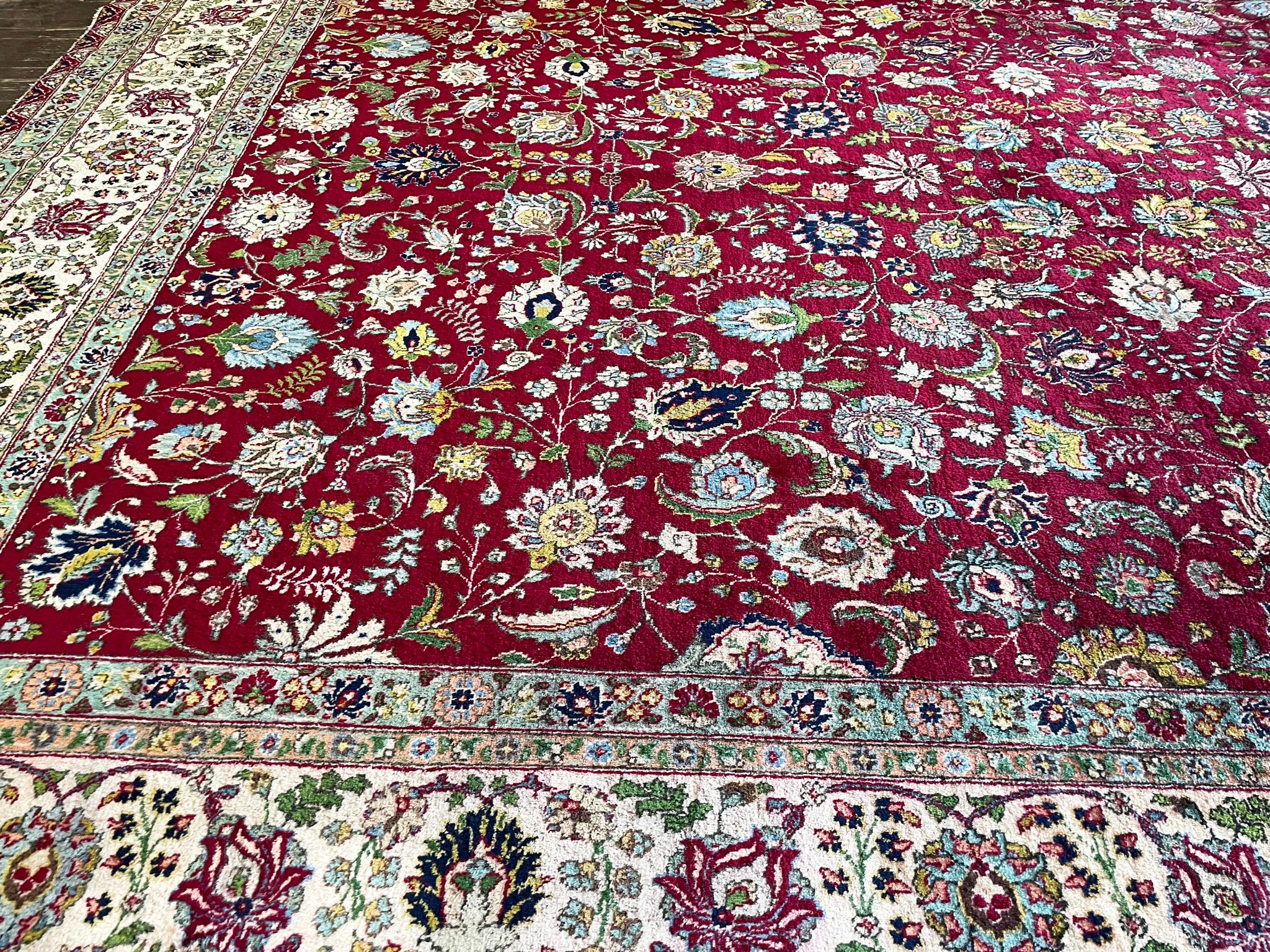 Tapis persan de Tabriz ancien/ancien, 2,69 m x 3,78 m, c-1940 Excellent état - En vente à Evanston, IL