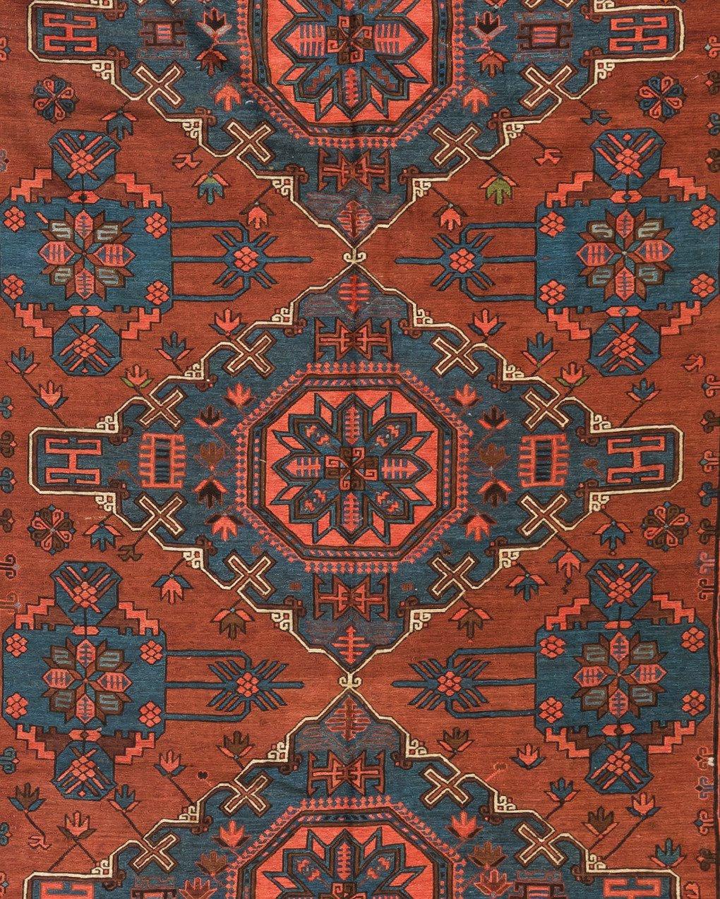 Caucasien Antique tapis caucasien Soumak tribal rouge et bleu à tissage plat, vers les années 1930 en vente
