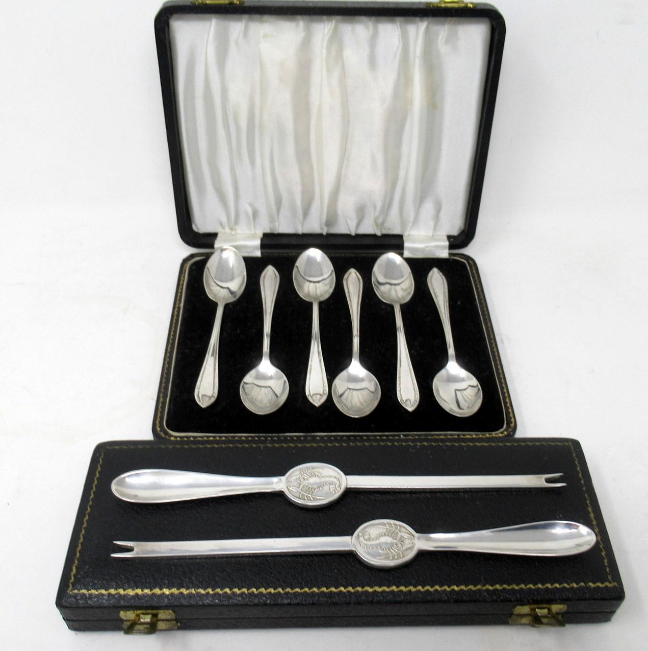 An exceptionally fine cased set of six sterling silver mid century period tea or coffee spoons. 

Mark of AP&Co Ltd for Arthur Price & Co. Britannia Way, Litchfield, Staffordshire, England.
Assayed in Birmingham date for 1957. 

Condition: