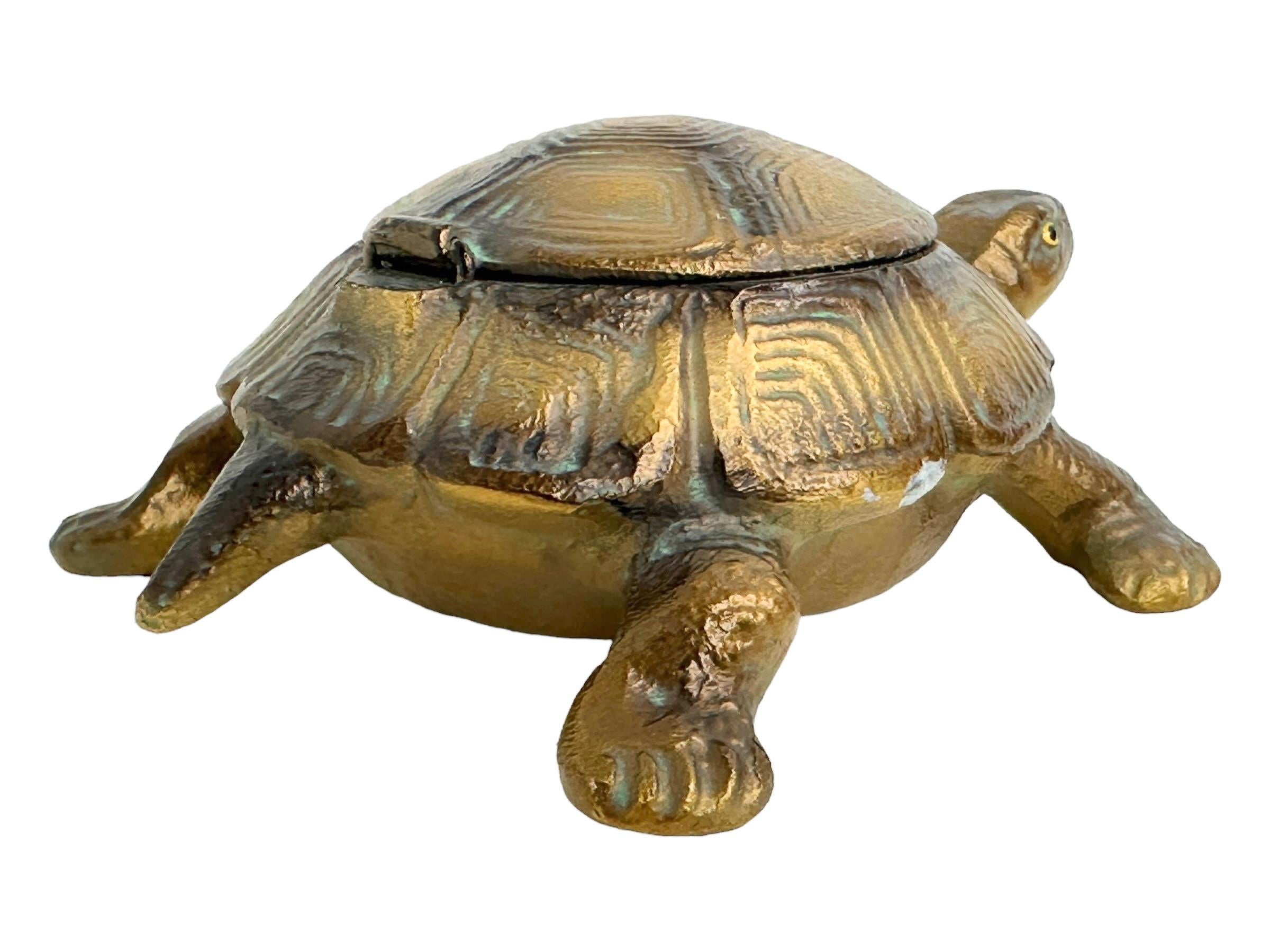 Antique Vintage White Metal Turtle Figural Ashtray, Austria 1930s In Good Condition In Nuernberg, DE