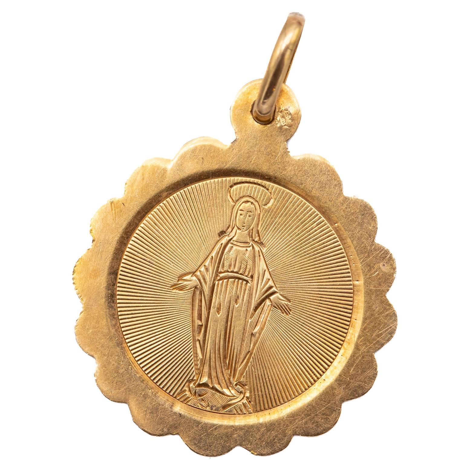 Antique Virgin Mary - French 18k Gold medallion - 1909 - Catholic pendant For Sale