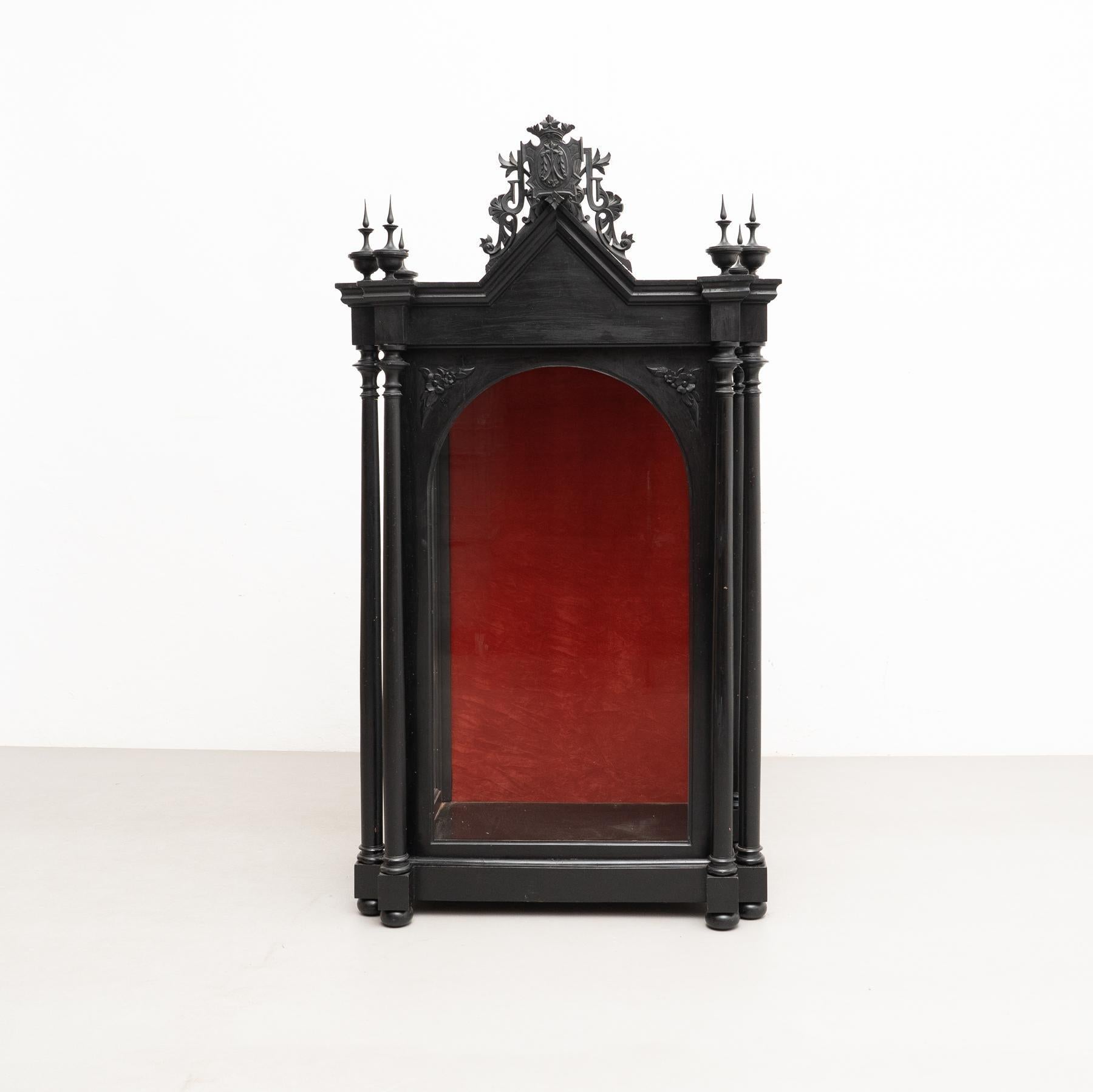 Antique Virgin Sculpture on a Wooden Glass Door Cabinet, circa 1940 In Good Condition For Sale In Barcelona, ES