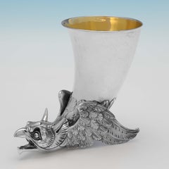 Ancienne paire de vases Rhyton en argent sterling de style Vitorian, William Leuchars, 1882