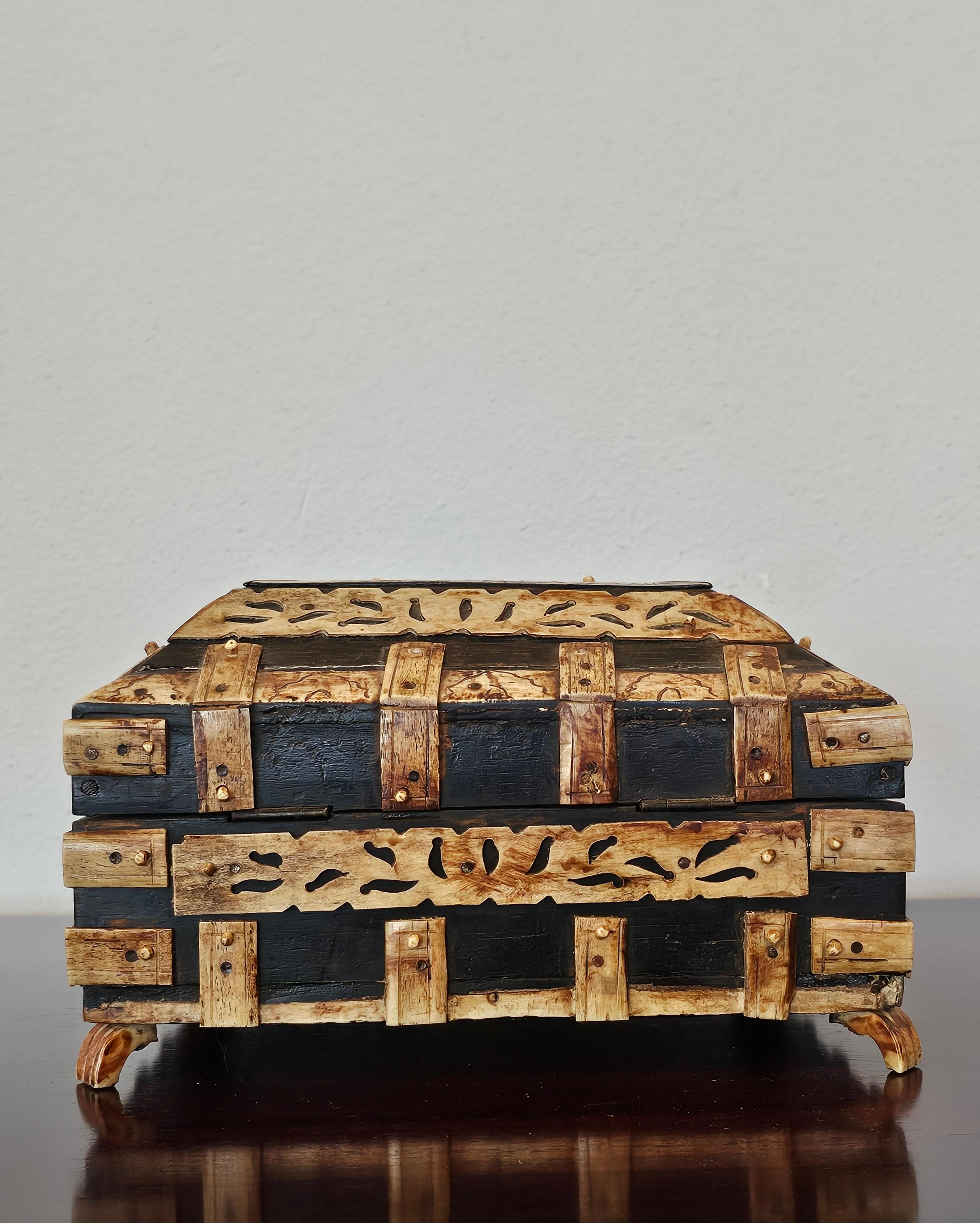 Antique Vizagapatam India Table Box Ebonized Wood & Bone Carvings For Sale 1