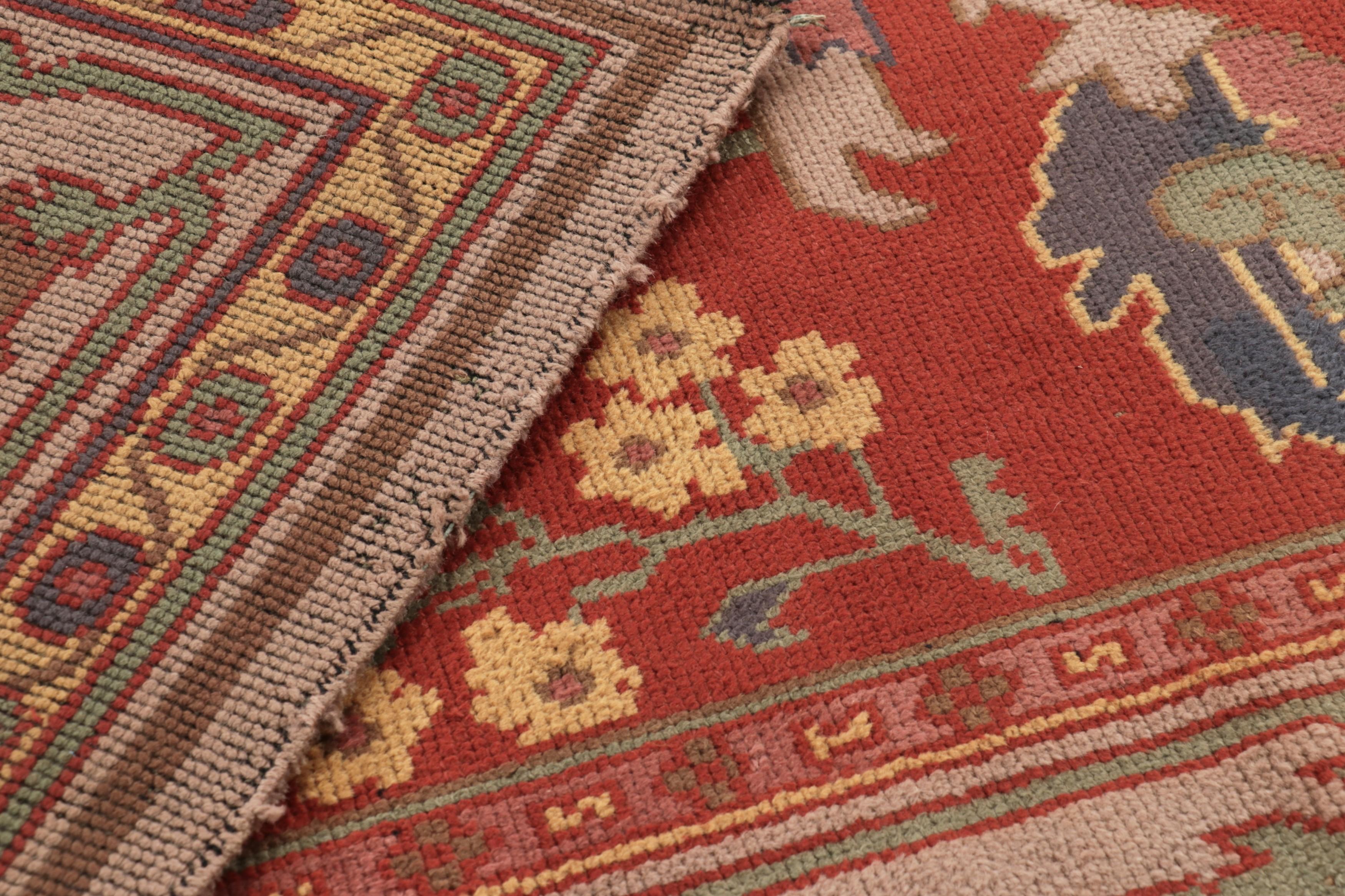 Handgeknüpfter antiker Voysey Arts & Crafts Teppich in Rot Beige Floral von Teppich & Kelim im Angebot 1