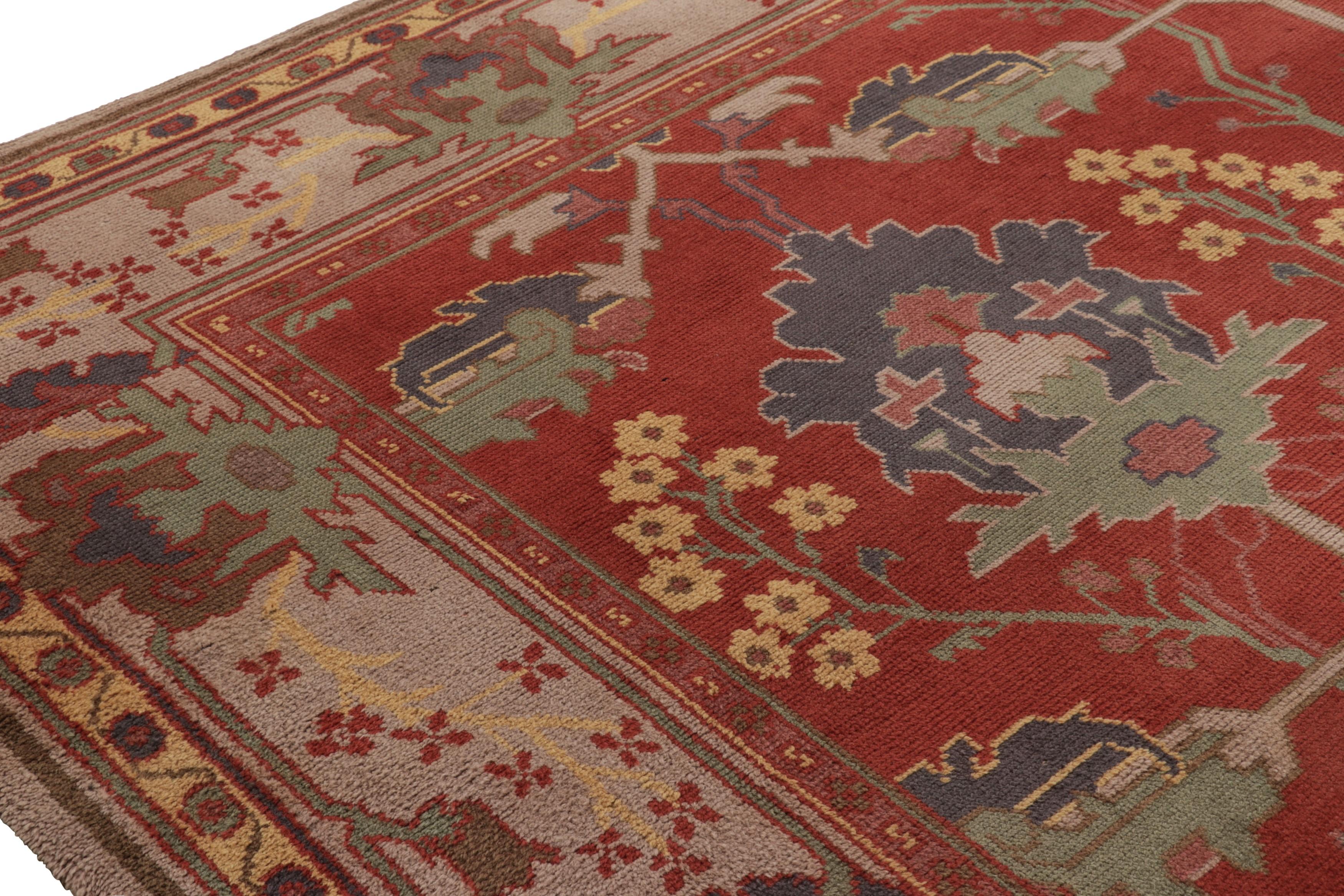 Handgeknüpfter antiker Voysey Arts & Crafts Teppich in Rot Beige Floral von Teppich & Kelim (Arts and Crafts) im Angebot