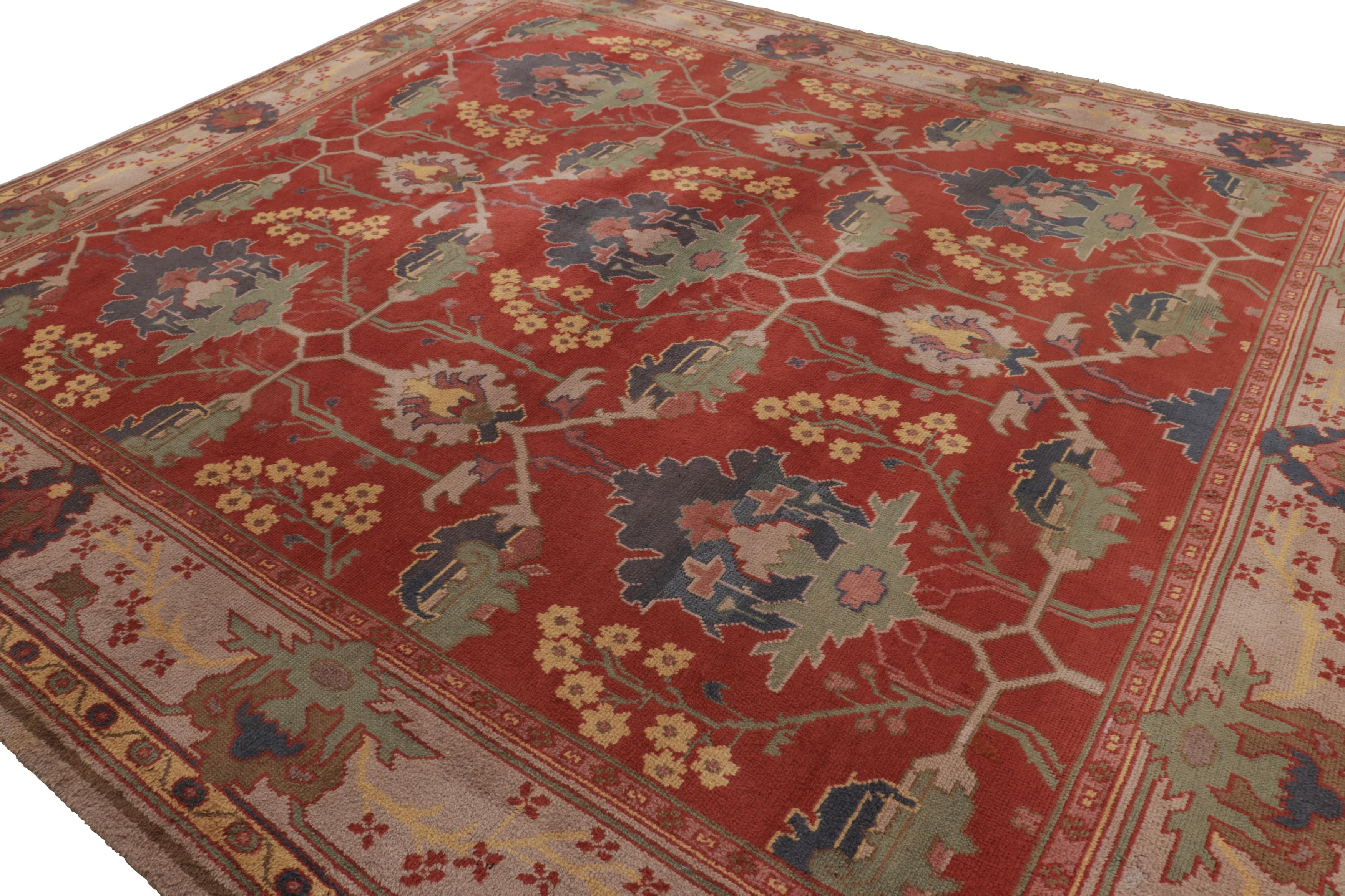Handgeknüpfter antiker Voysey Arts & Crafts Teppich in Rot Beige Floral von Teppich & Kelim (Irisch) im Angebot