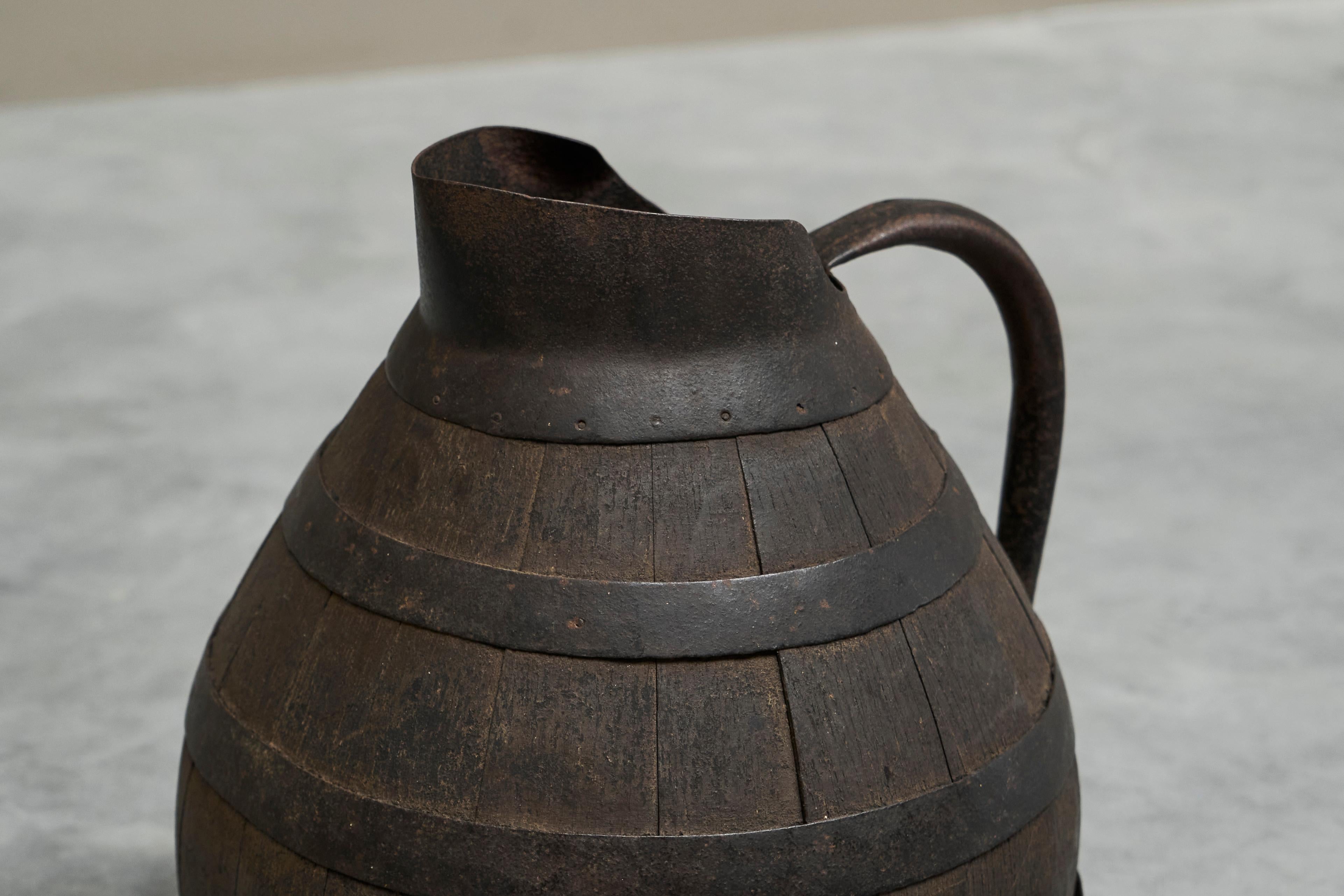 Antique Wabi Sabi Barrel Jug in Wood and Wrought Iron For Sale 1