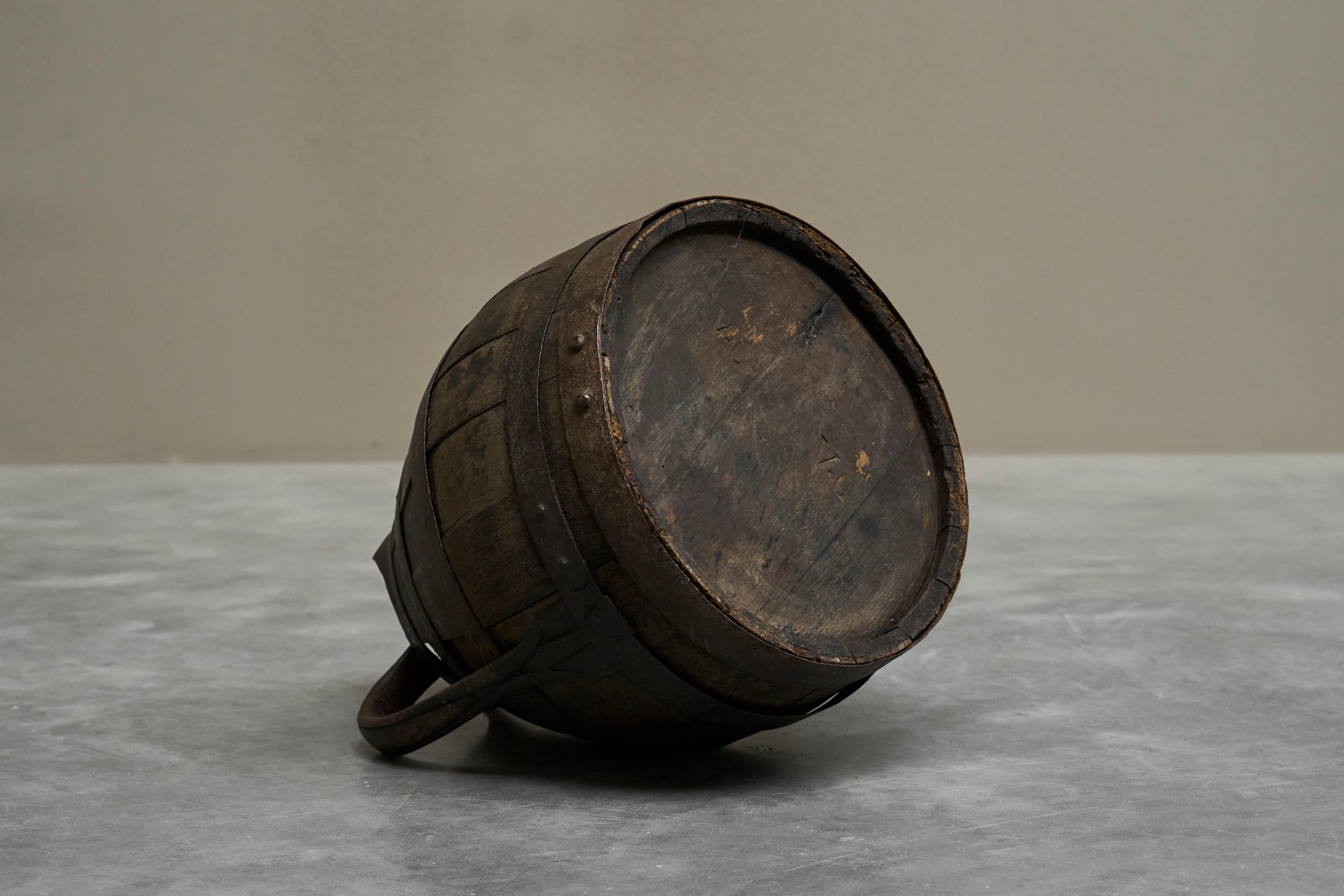 Antique Wabi Sabi Barrel Jug in Wood and Wrought Iron For Sale 3