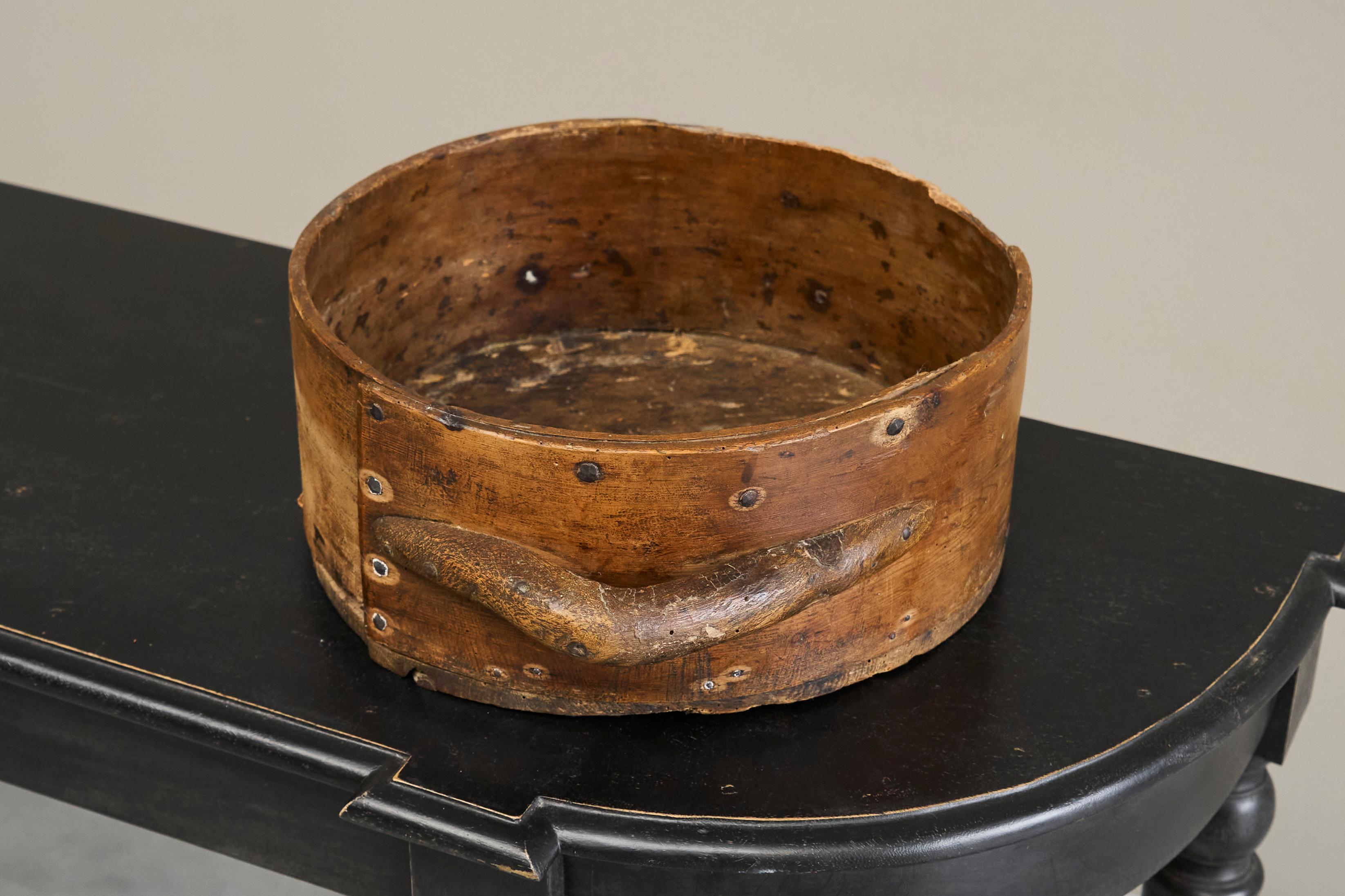 Antica ciotola o centrotavola Wabi Sabi in Wood con manico del XIX secolo in vendita 5