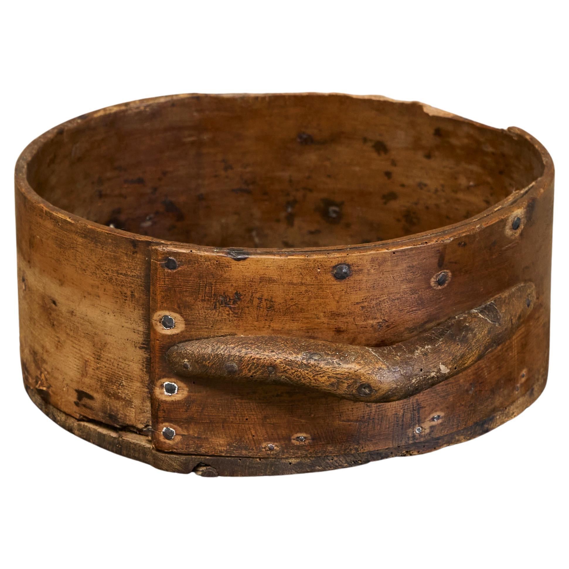 Antica ciotola o centrotavola Wabi Sabi in Wood con manico del XIX secolo in vendita