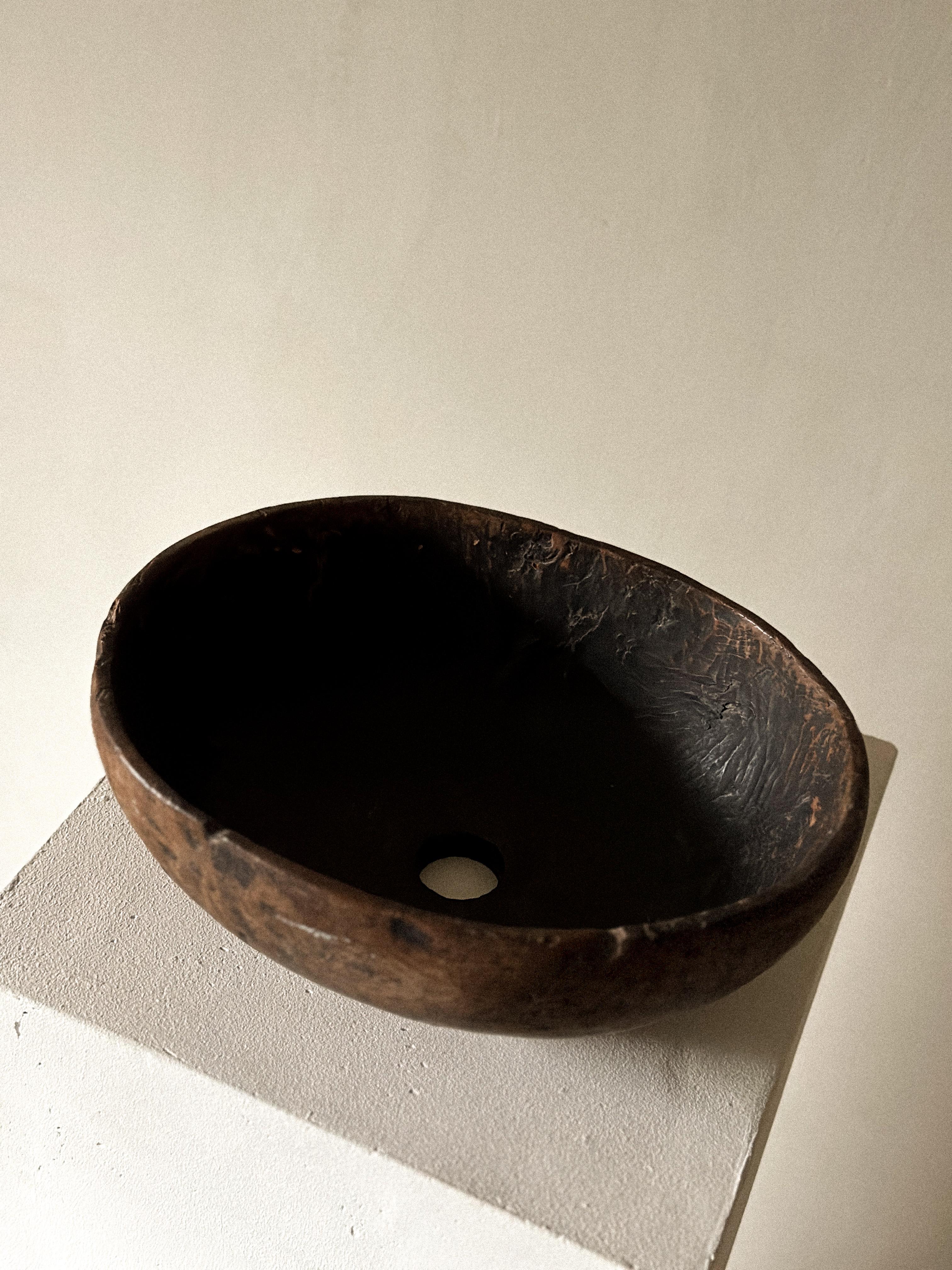 Hand-Carved Antique Wabi Sabi Wooden Root Bowl, Scandinavia c. 1800s For Sale