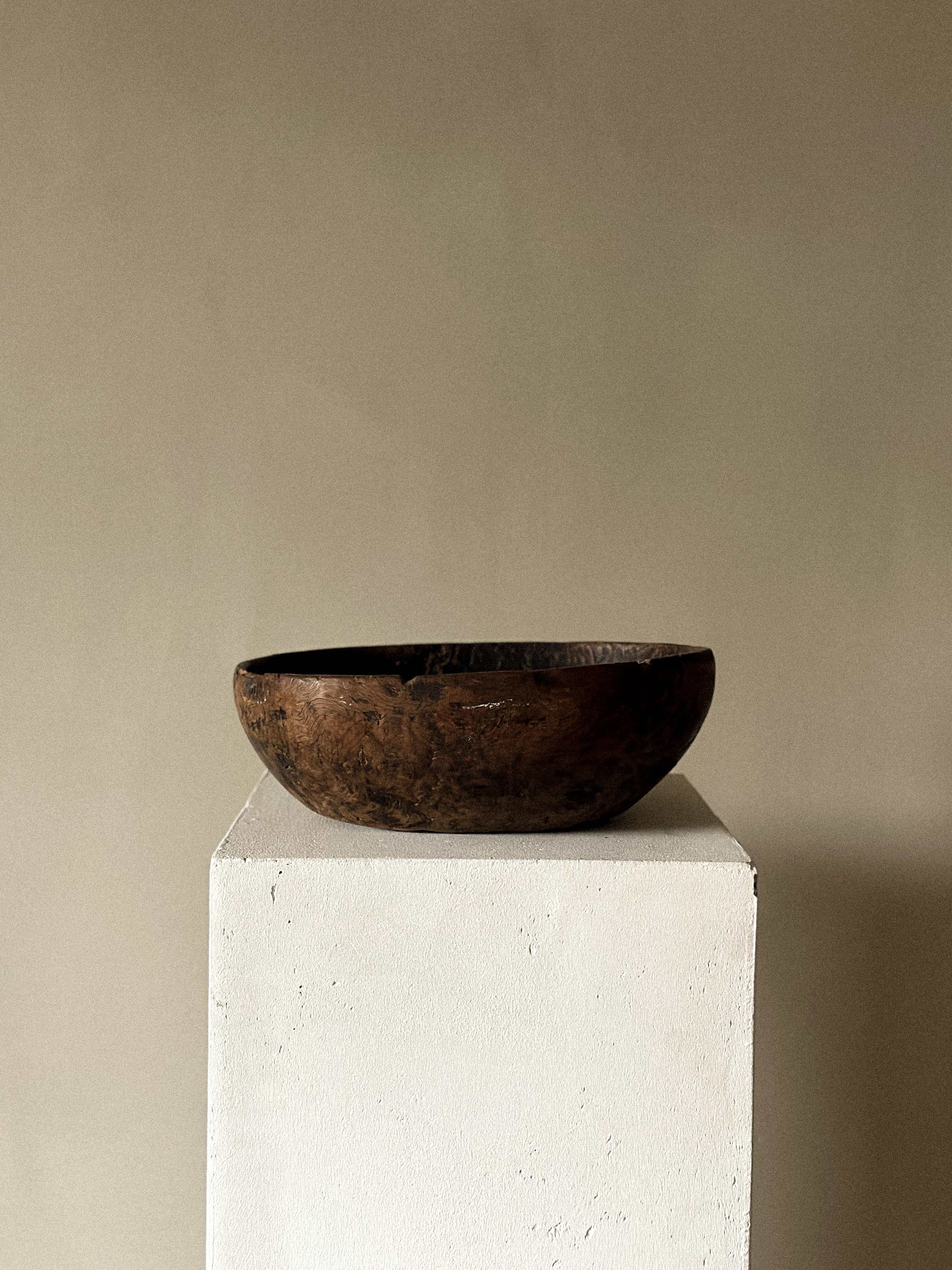 19th Century Antique Wabi Sabi Wooden Root Bowl, Scandinavia c. 1800s For Sale